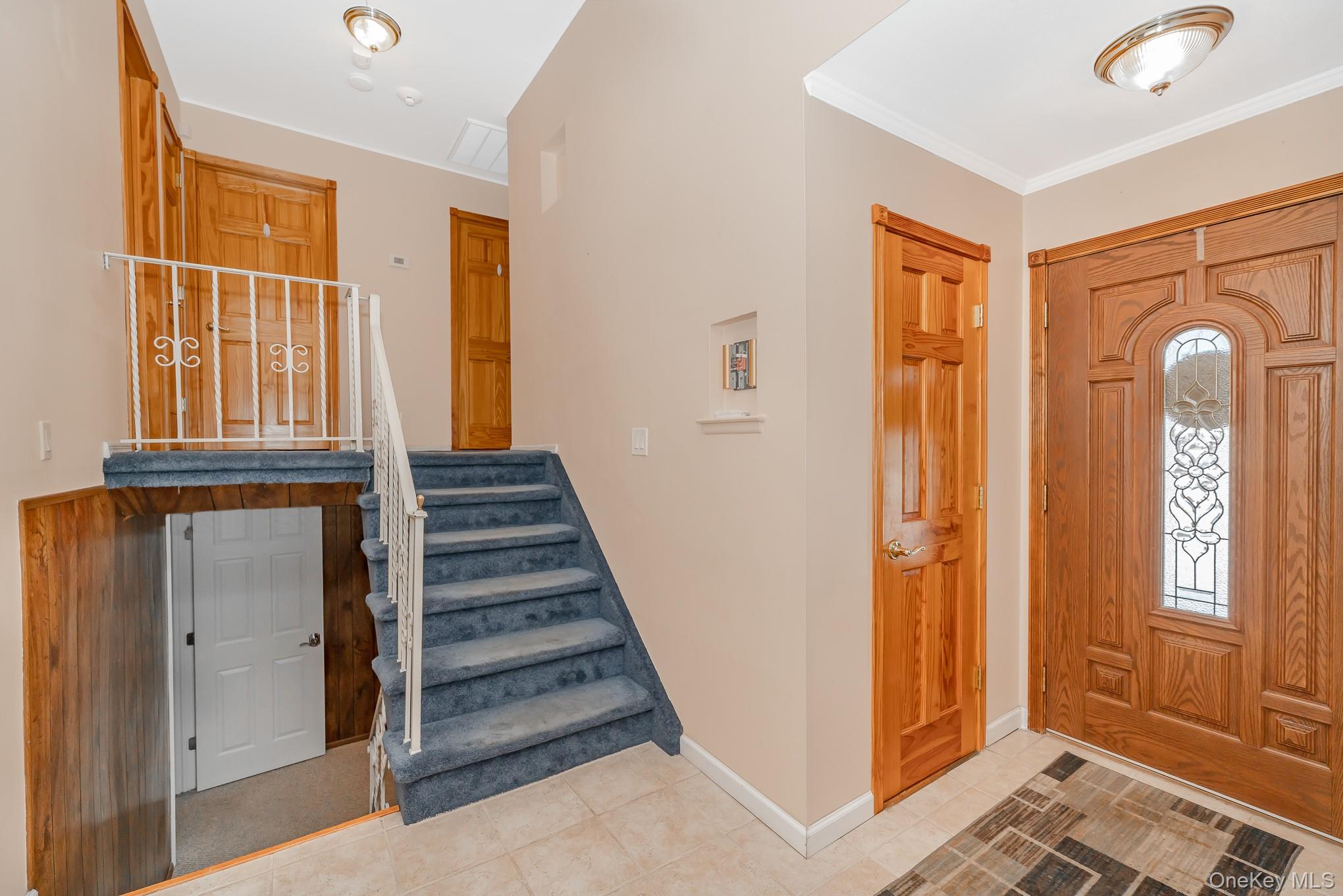 4 Nottinghill Drive, Massapequa, NY 11758