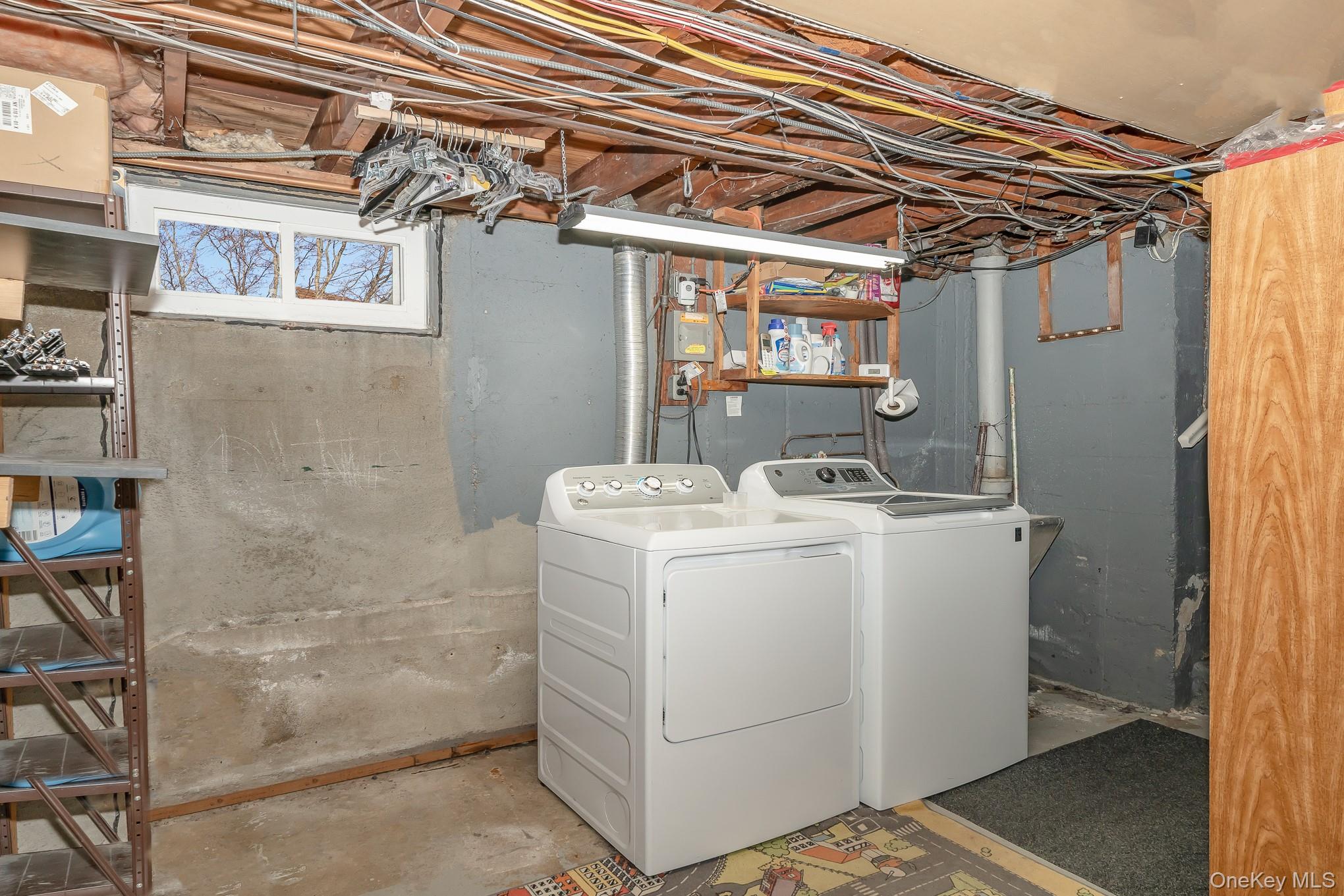 4 Nottinghill Drive, Massapequa, NY 11758