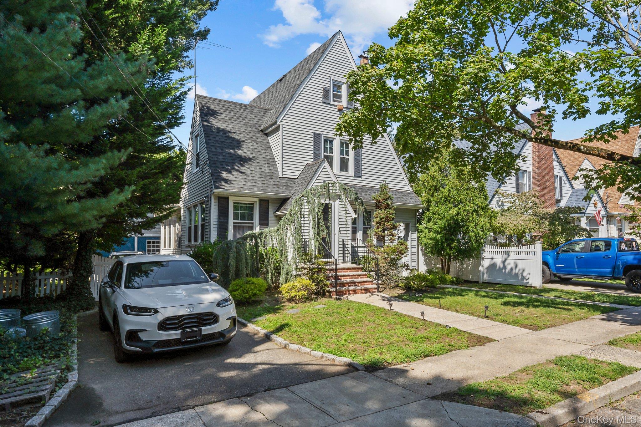 2098 Felix Court, North Baldwin, NY 11510