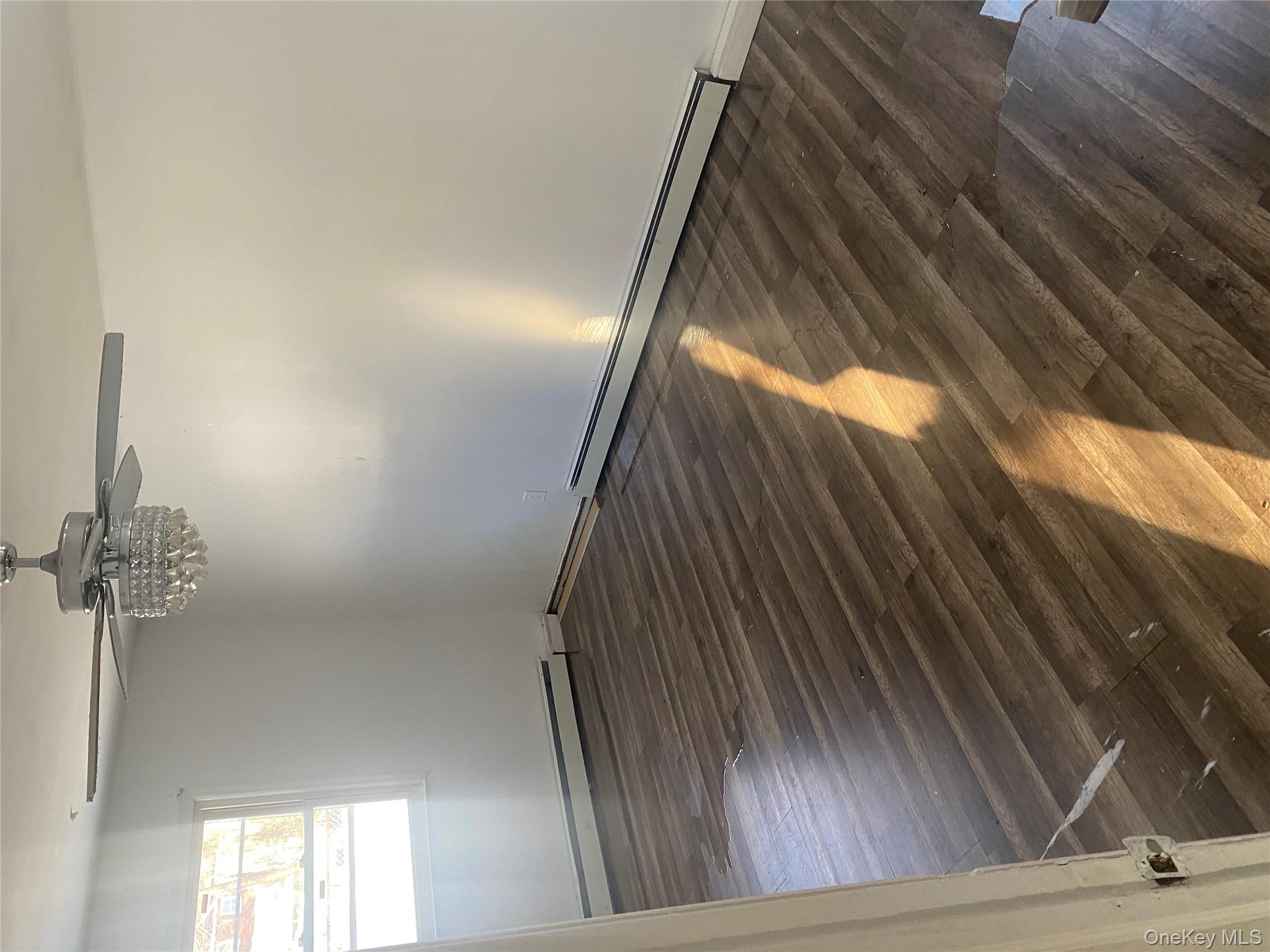 39 Pinegrove Avenue, Medford, NY 11763