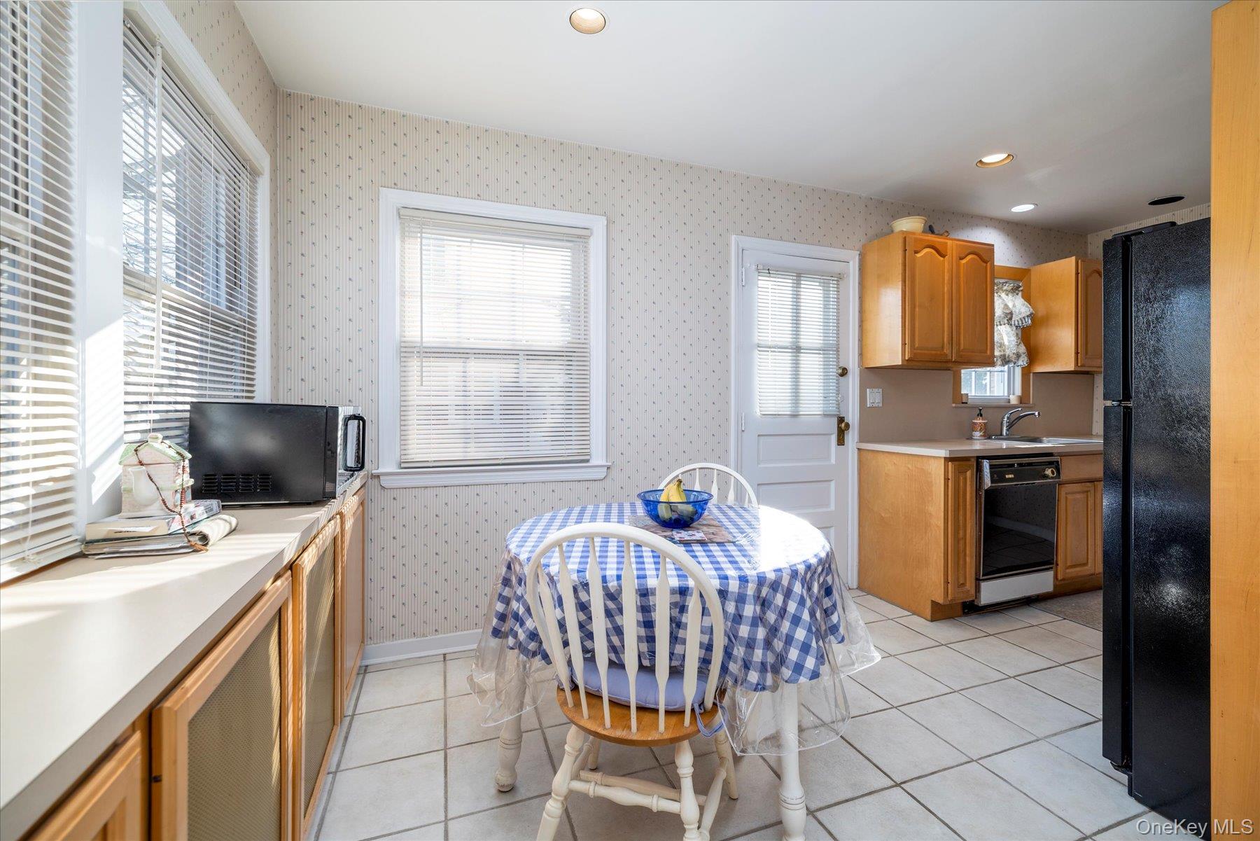 148 Amherst Road, Valley Stream, NY 11581