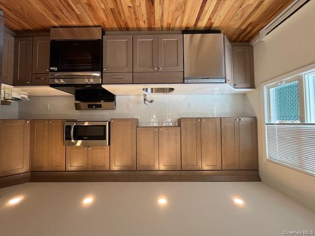 141 Manorhaven Boulevard # J, Port Washington, NY 11050