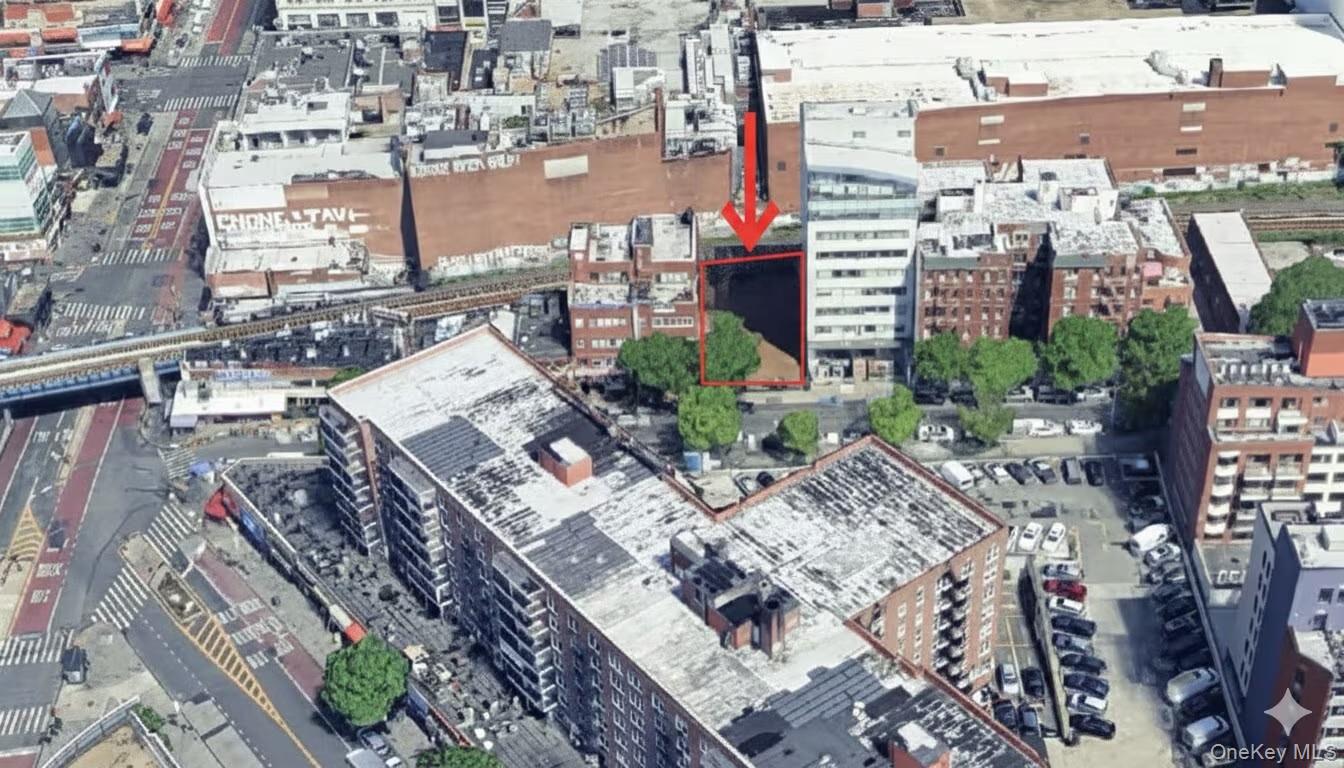 13625 41st Avenue, Flushing, NY 11355