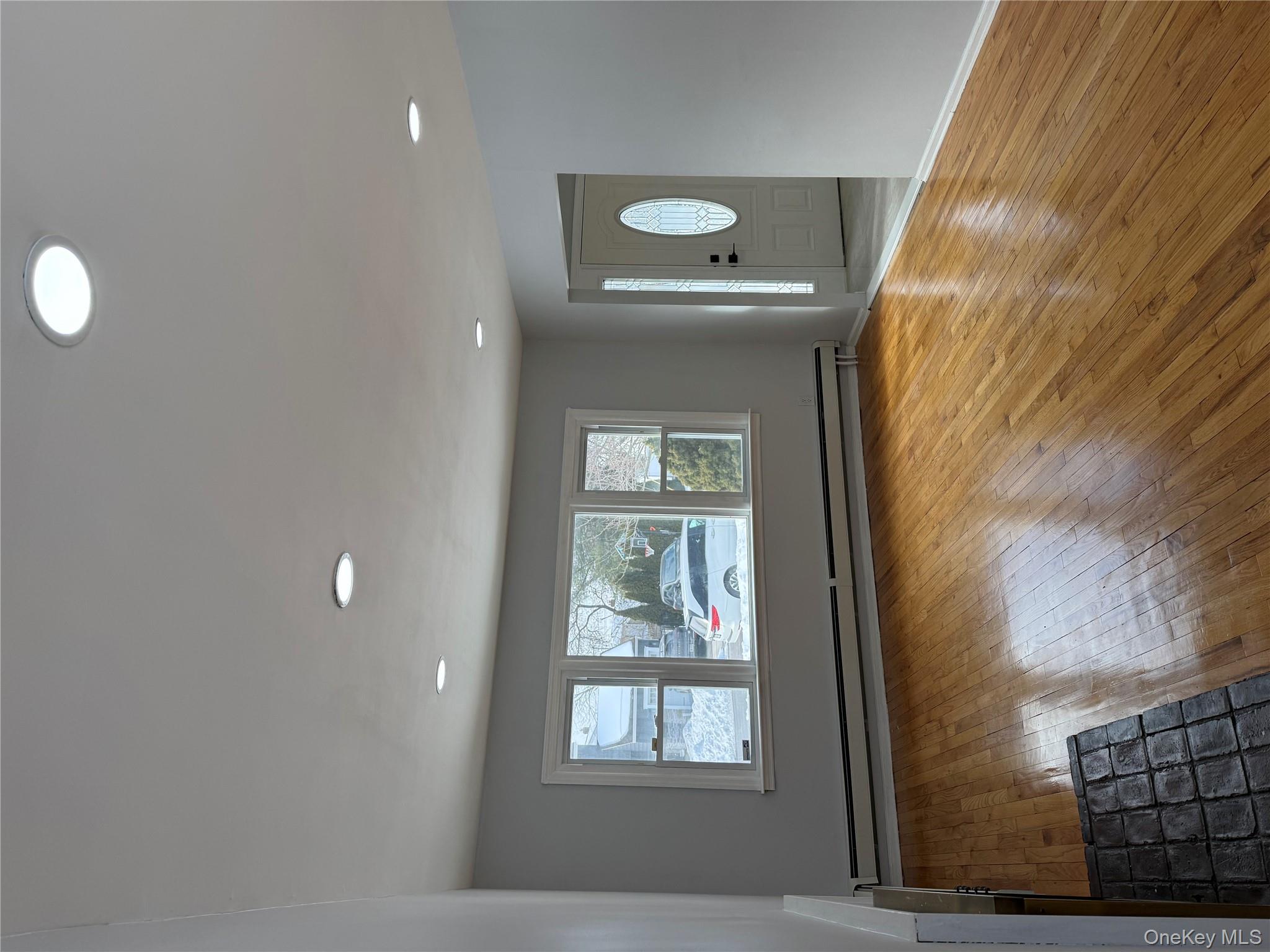 7 Ramsey Road, Plainview, NY 11803