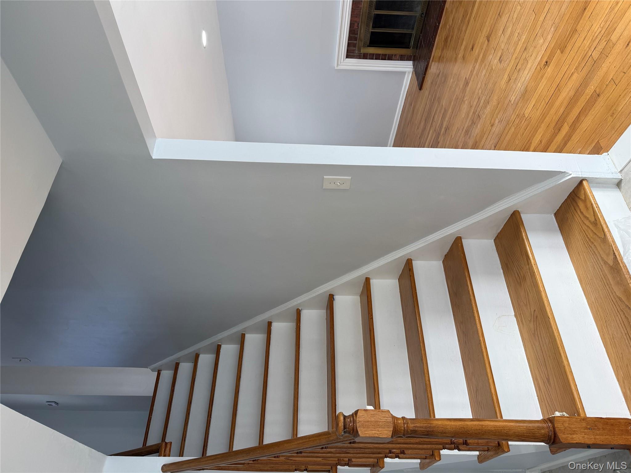 7 Ramsey Road, Plainview, NY 11803