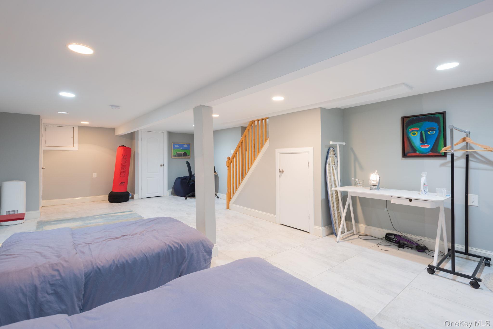 360 W 262nd Street, Bronx, NY 10471