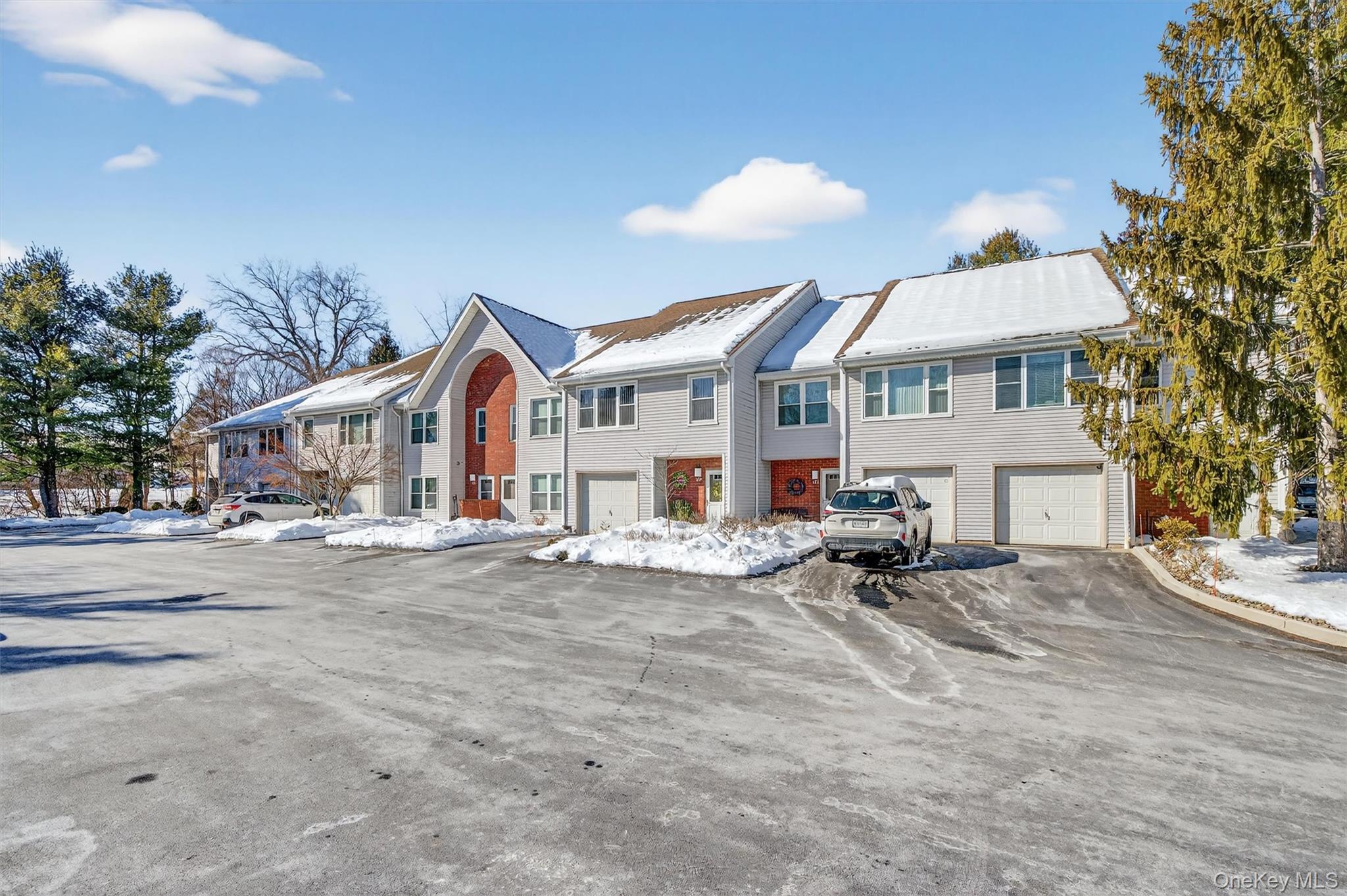 227 Deer Ct Drive, Middletown, NY 10940