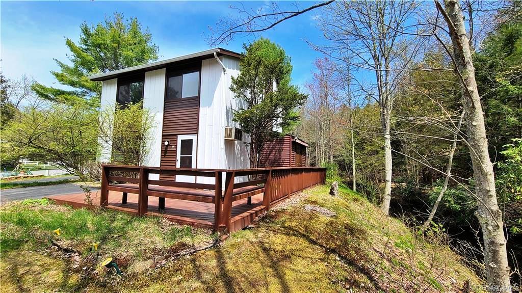 52 Medallion Road, Kiamesha Lake, NY 12751