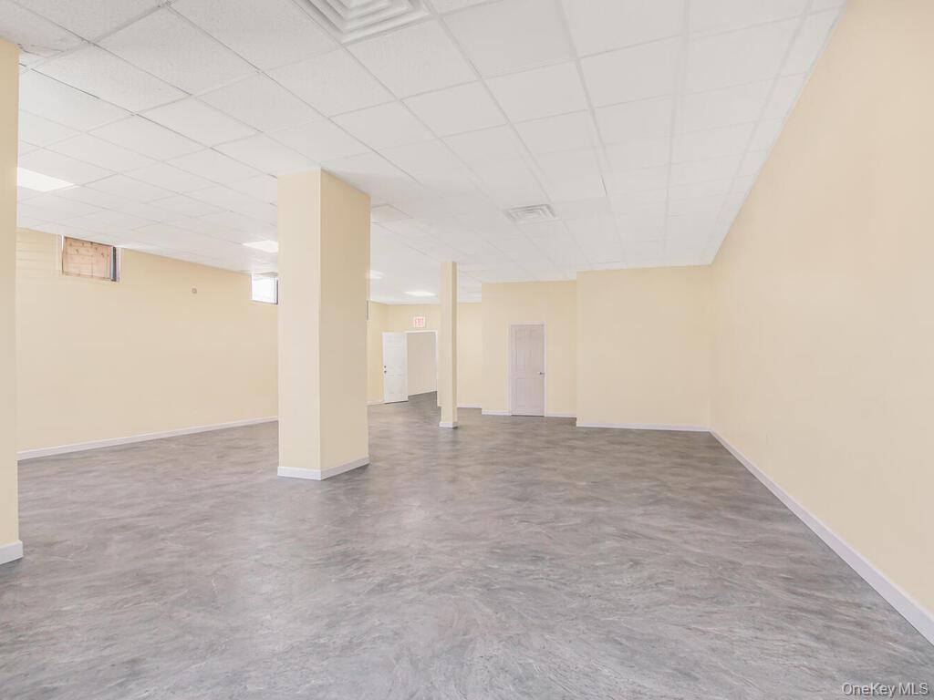 200 W 1st Street, Mount Vernon, NY 10550