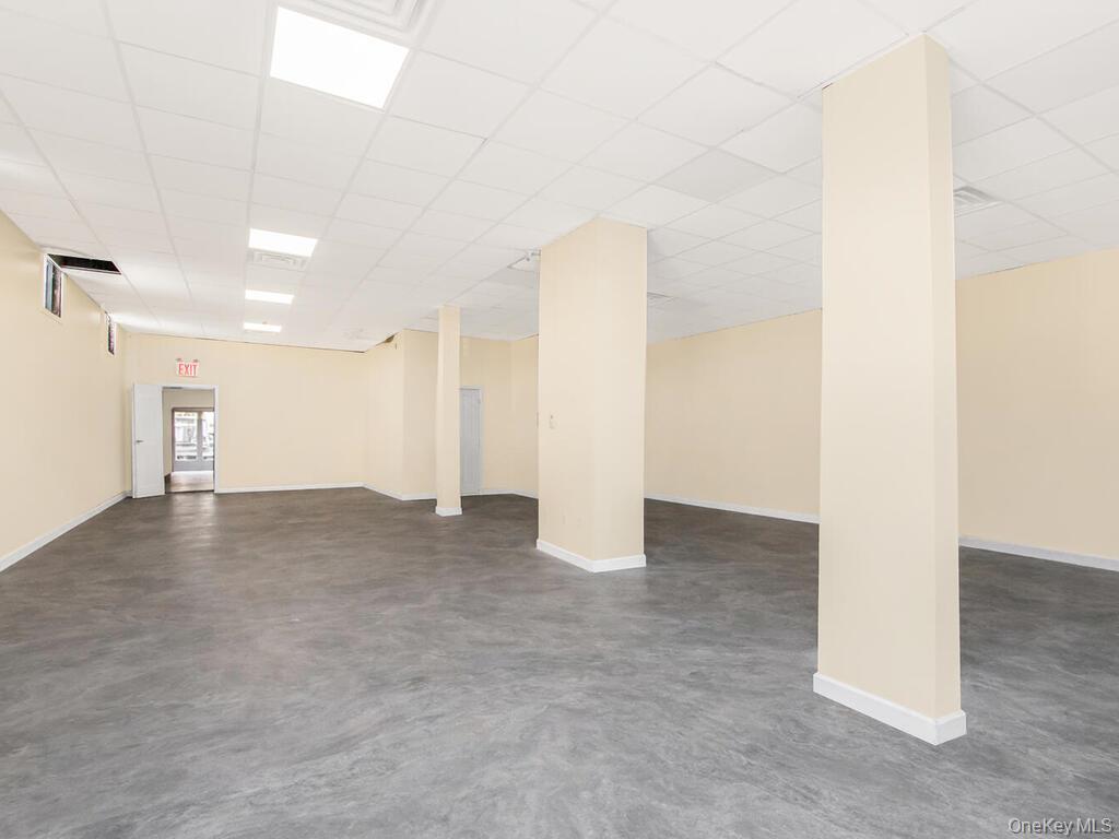 200 W 1st Street, Mount Vernon, NY 10550