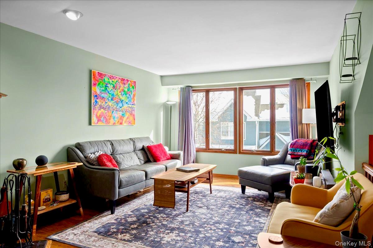 25 Village Gate Way # 25, Nyack, NY 10960