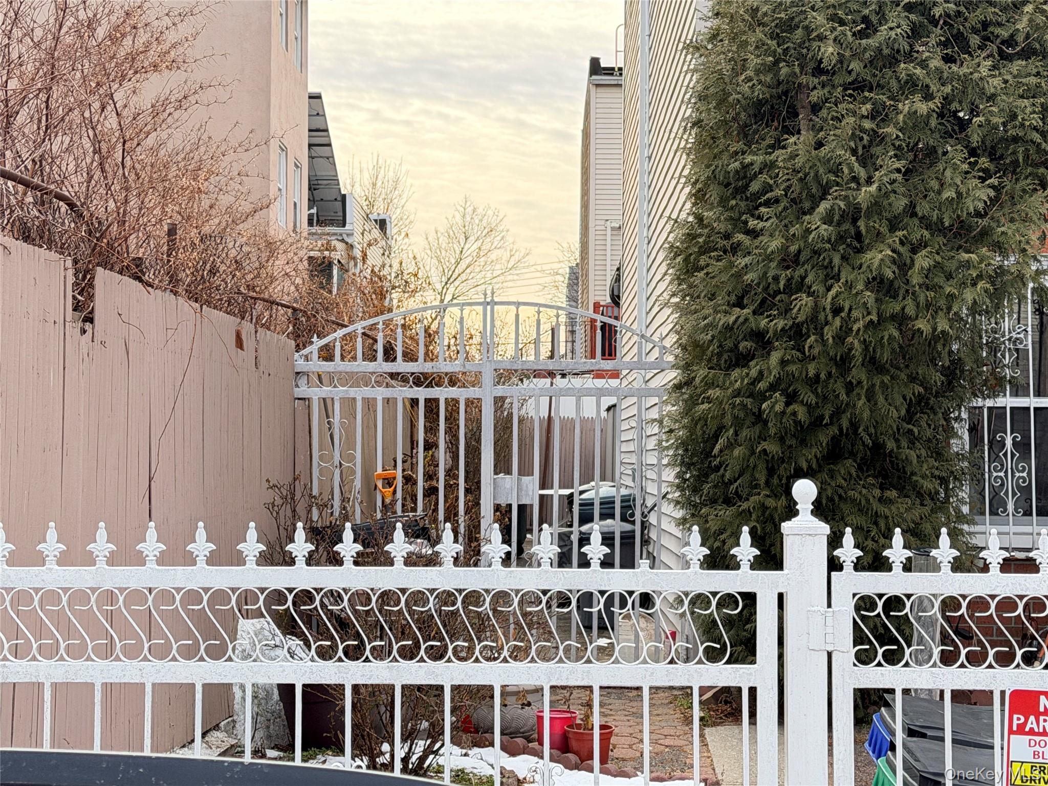 2076 Caesar Place, Bronx, NY 10473