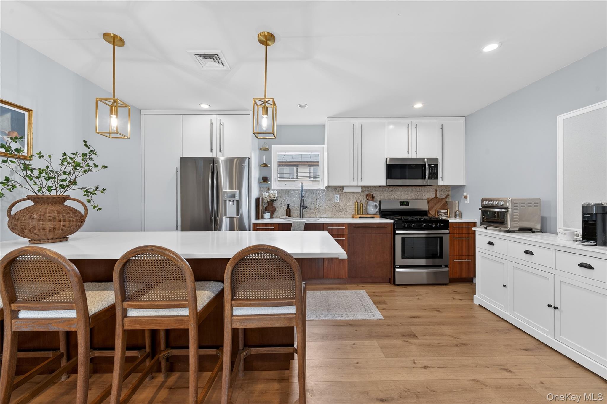 1024 Oaks Drive, Franklin Square, NY 11010