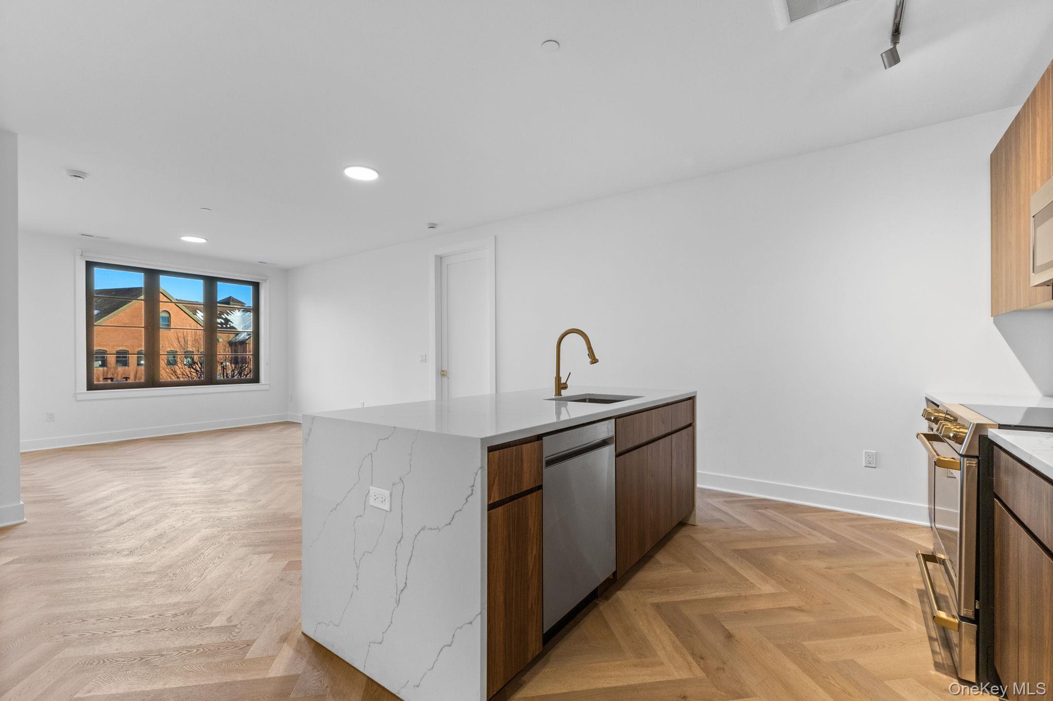 100 E Putnam Avenue # 203, Call Listing Agent, CT 06807