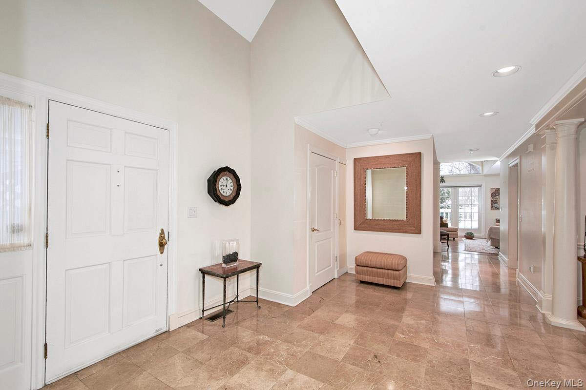 5 Wyndham Close, White Plains, NY 10605