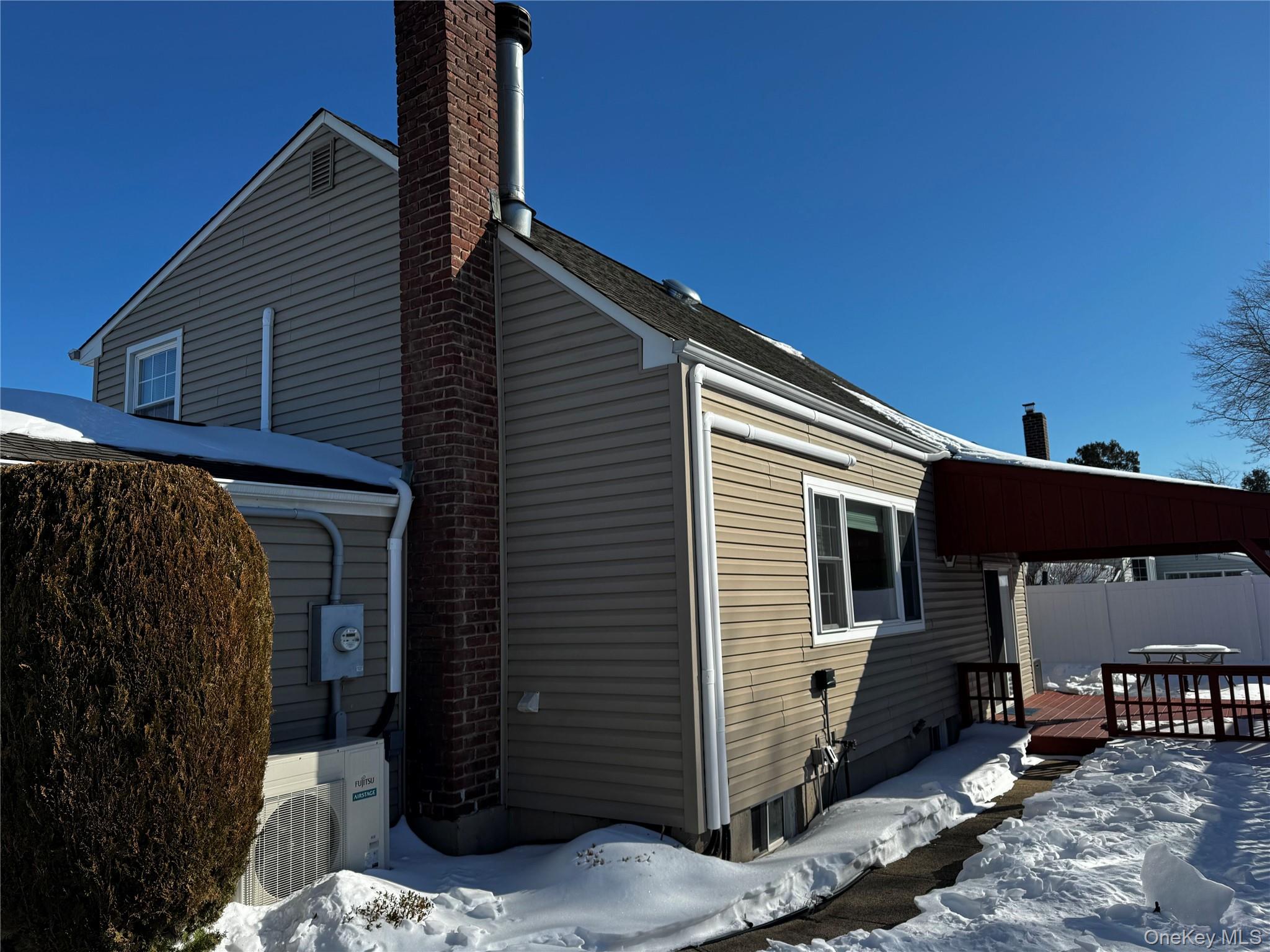 638 Saint George Avenue, North Babylon, NY 11703