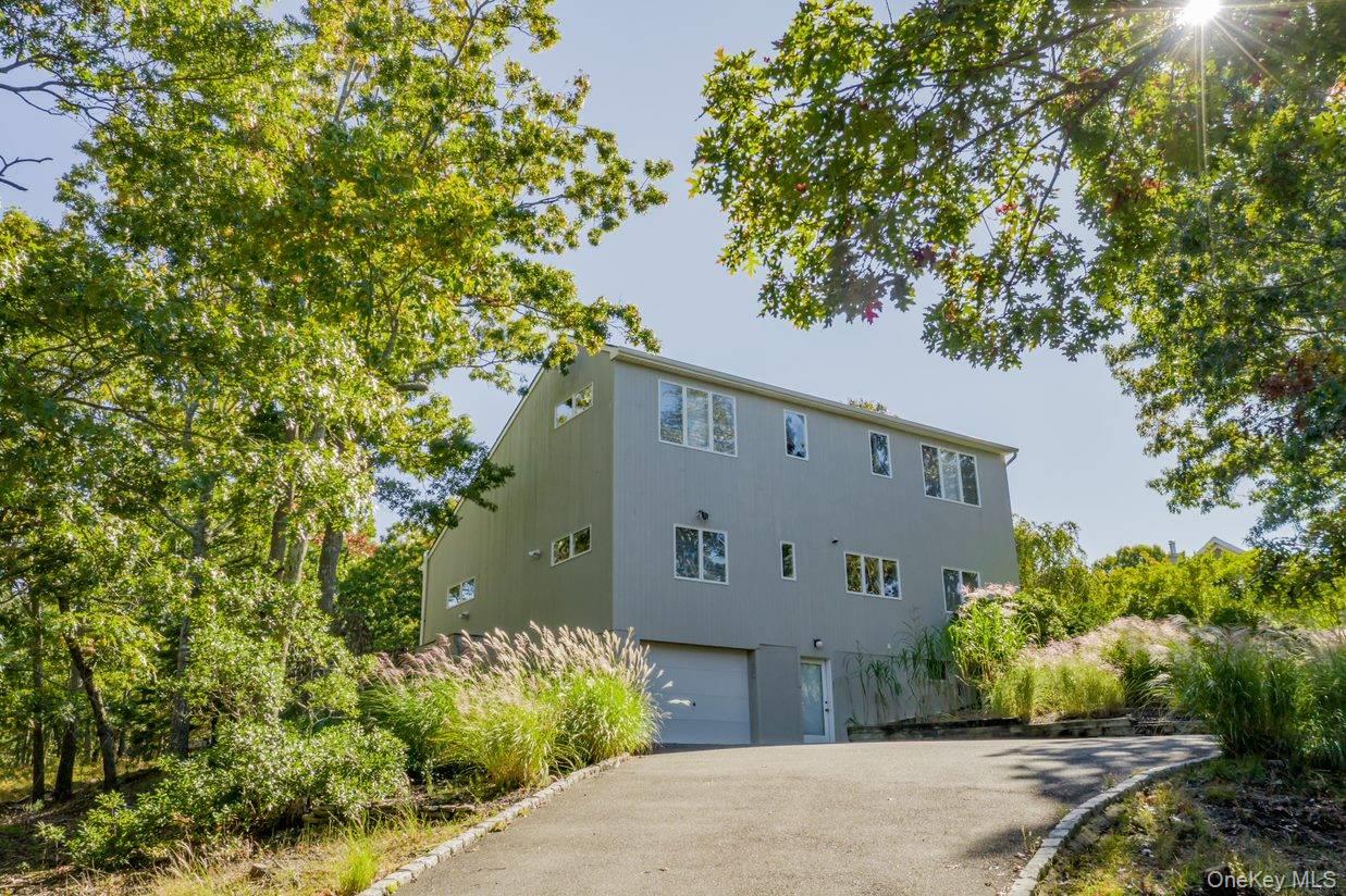 38 Red Creek Circle, Hampton Bays, NY 11946