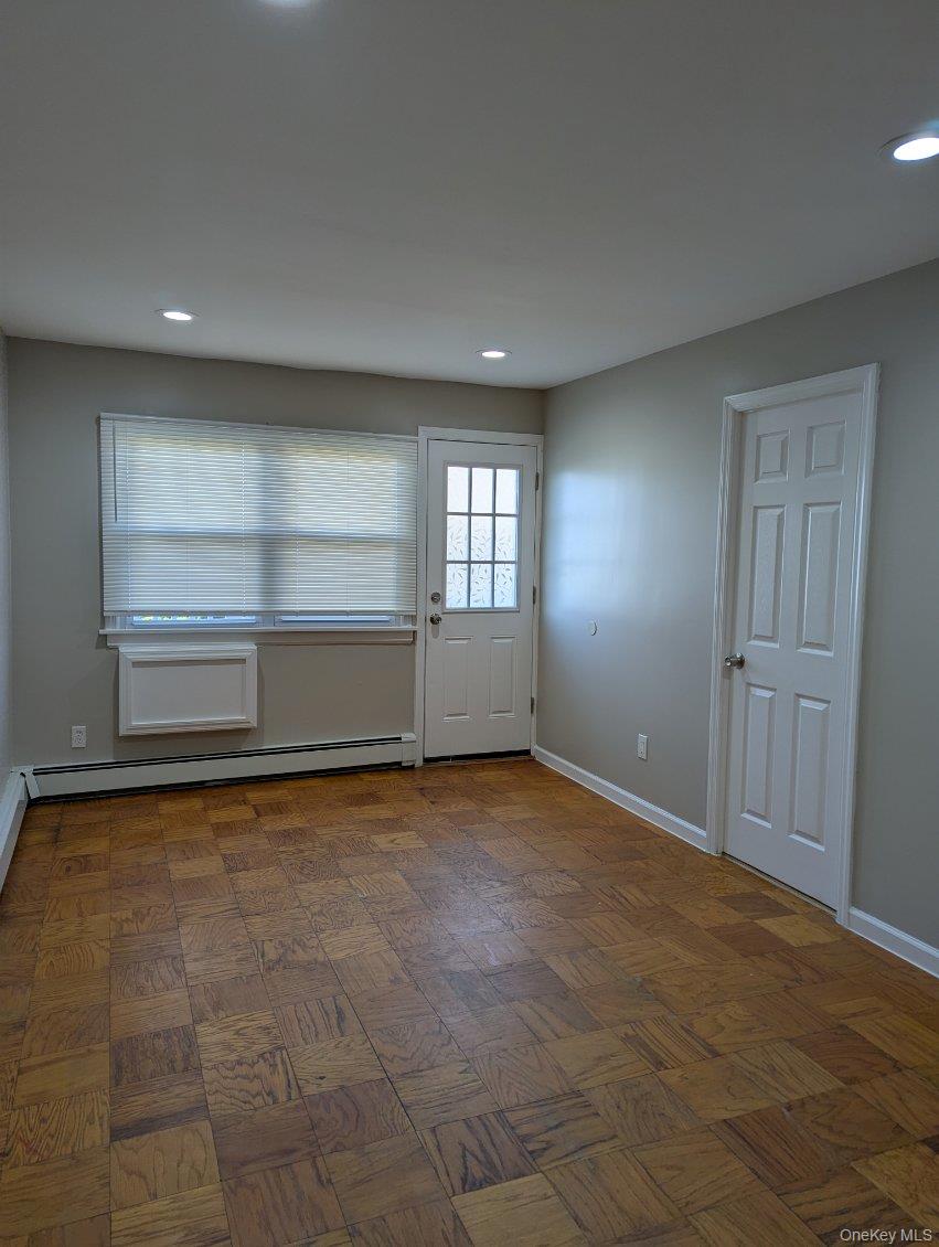 11A Hemlock Drive # 8, Bay Shore, NY 11706