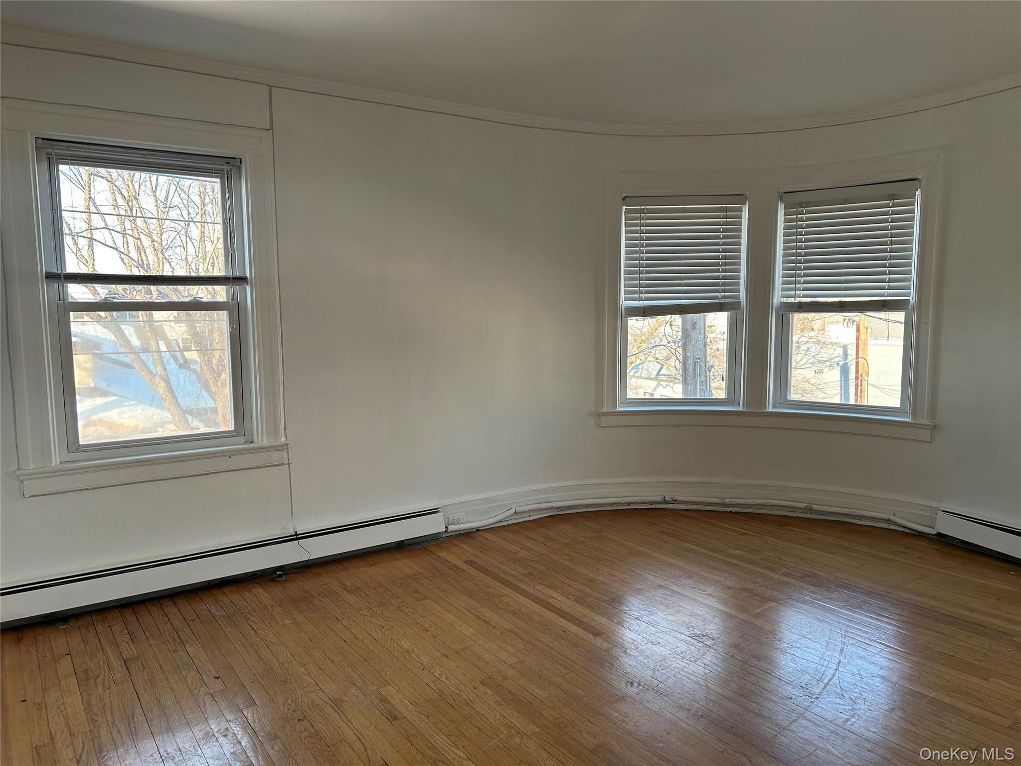 126 Deer Park Avenue # 3, Babylon, NY 11702