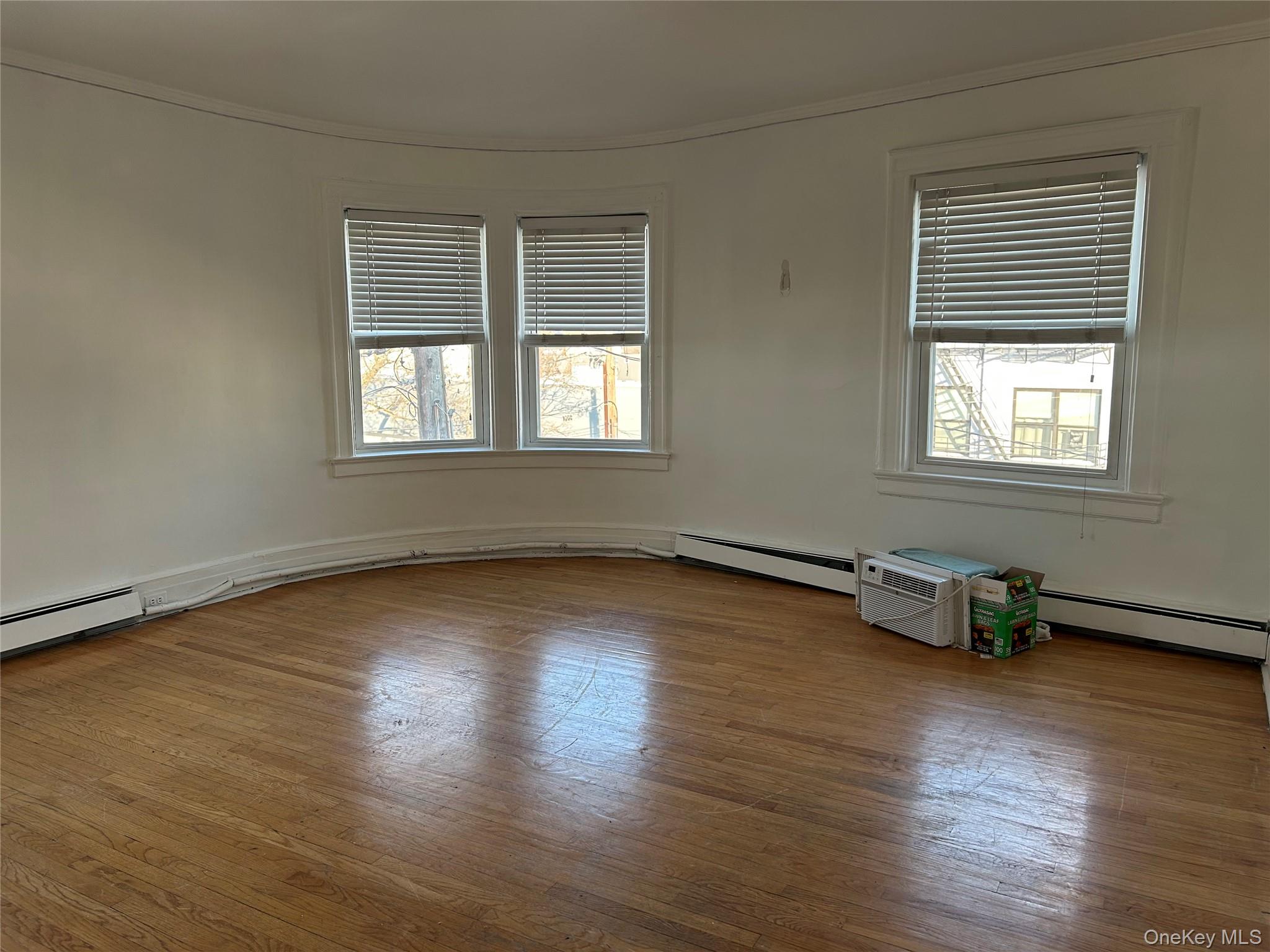 126 Deer Park Avenue # 3, Babylon, NY 11702