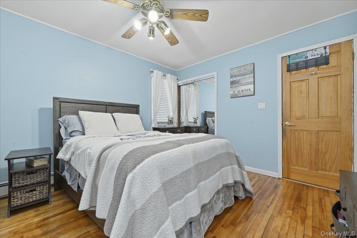 38 Bacon Lane, Babylon, NY 11702