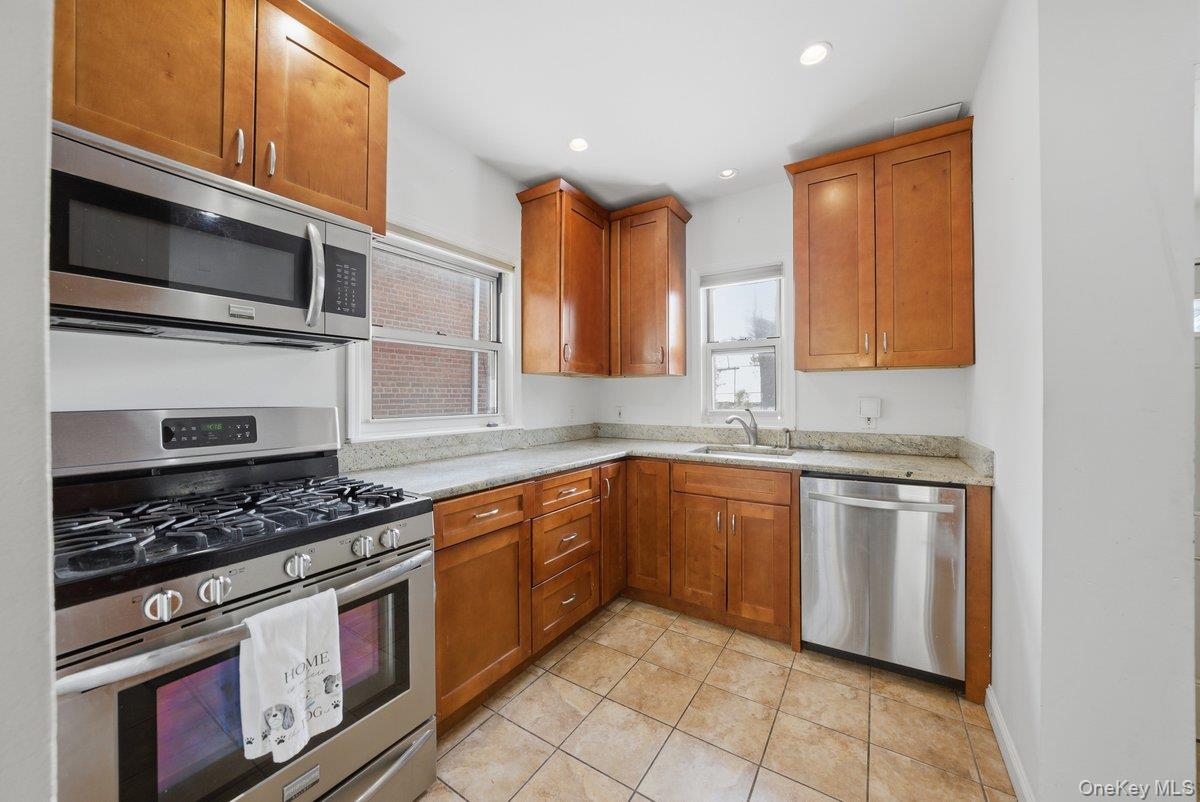 238 Kimball Terrace, Yonkers, NY 10704