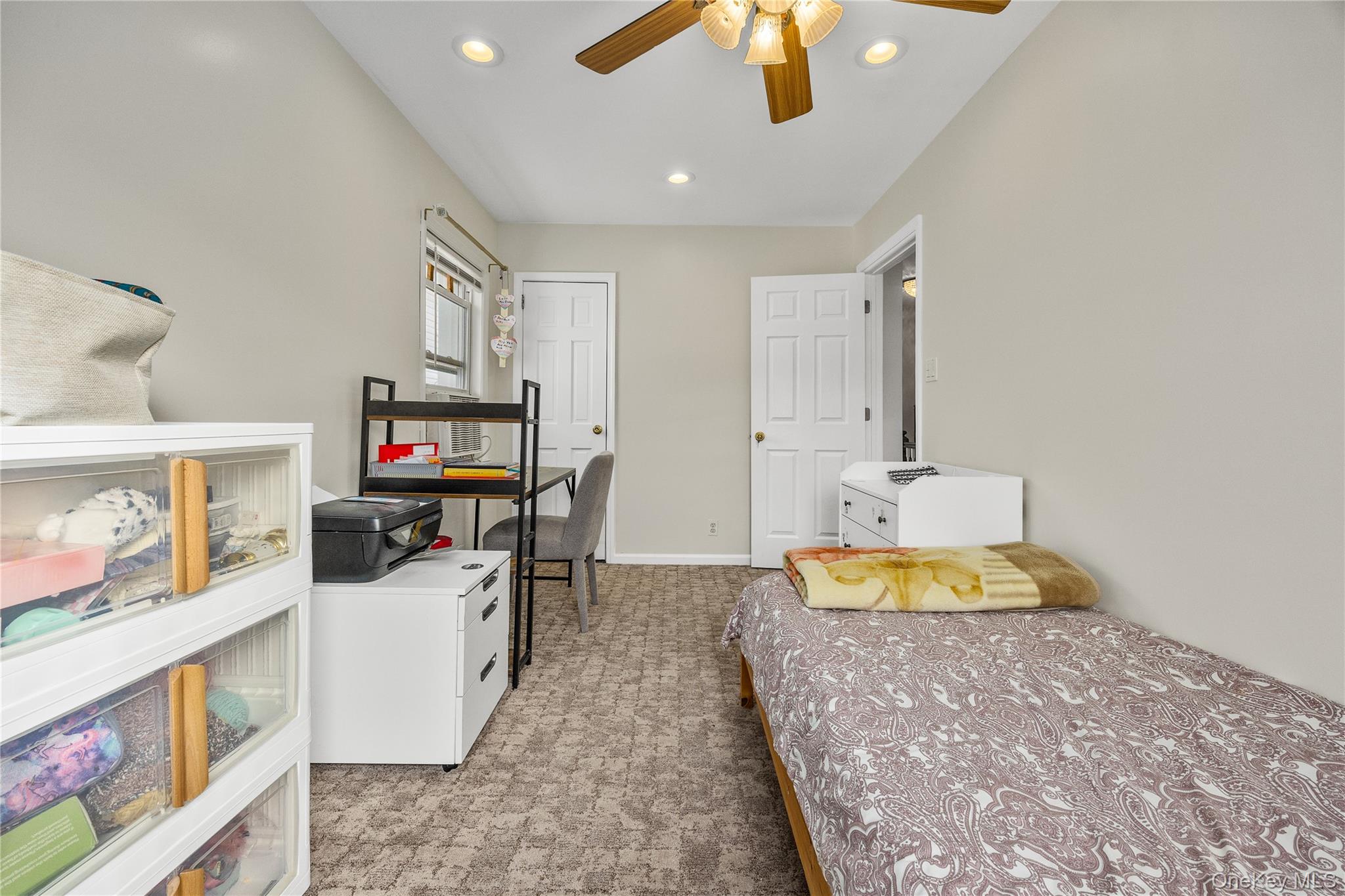 7717 85th Street, Glendale, NY 11385