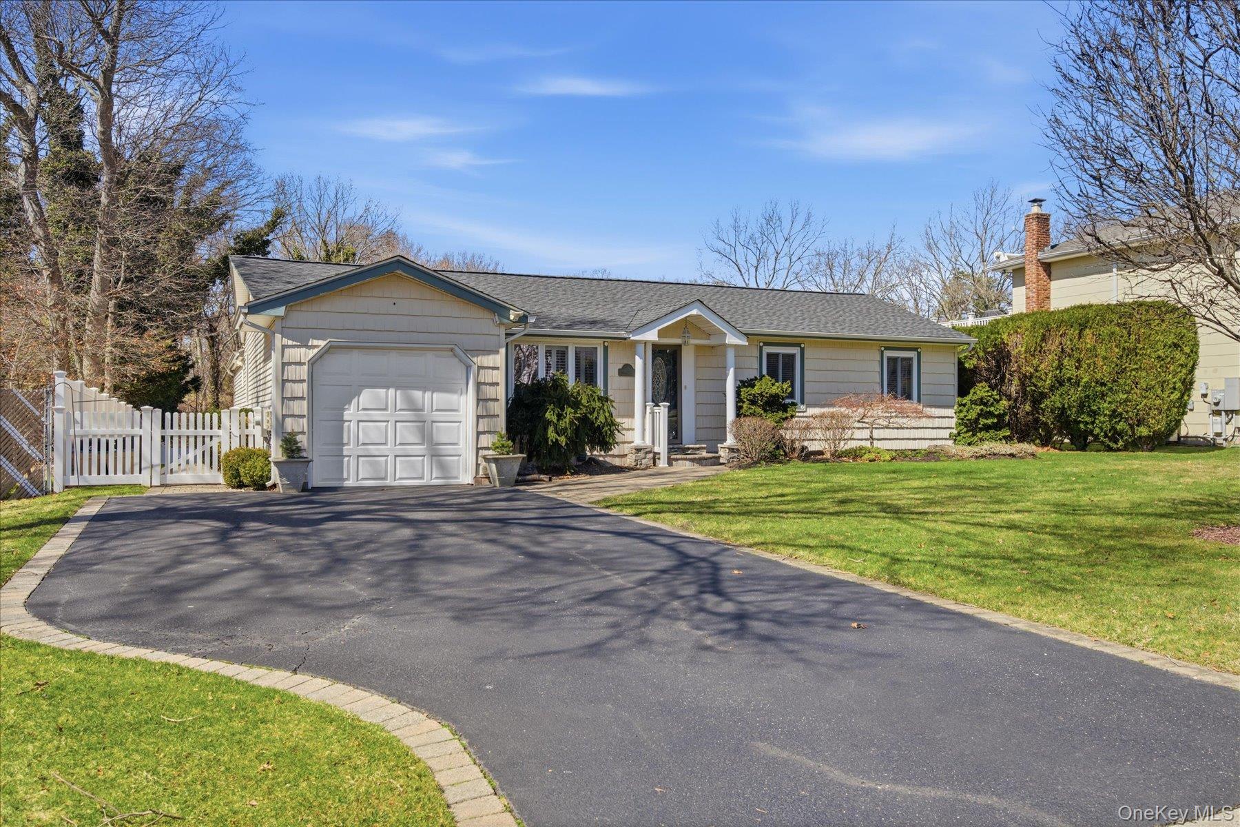 8 Natalie Court, Ronkonkoma, NY 11779