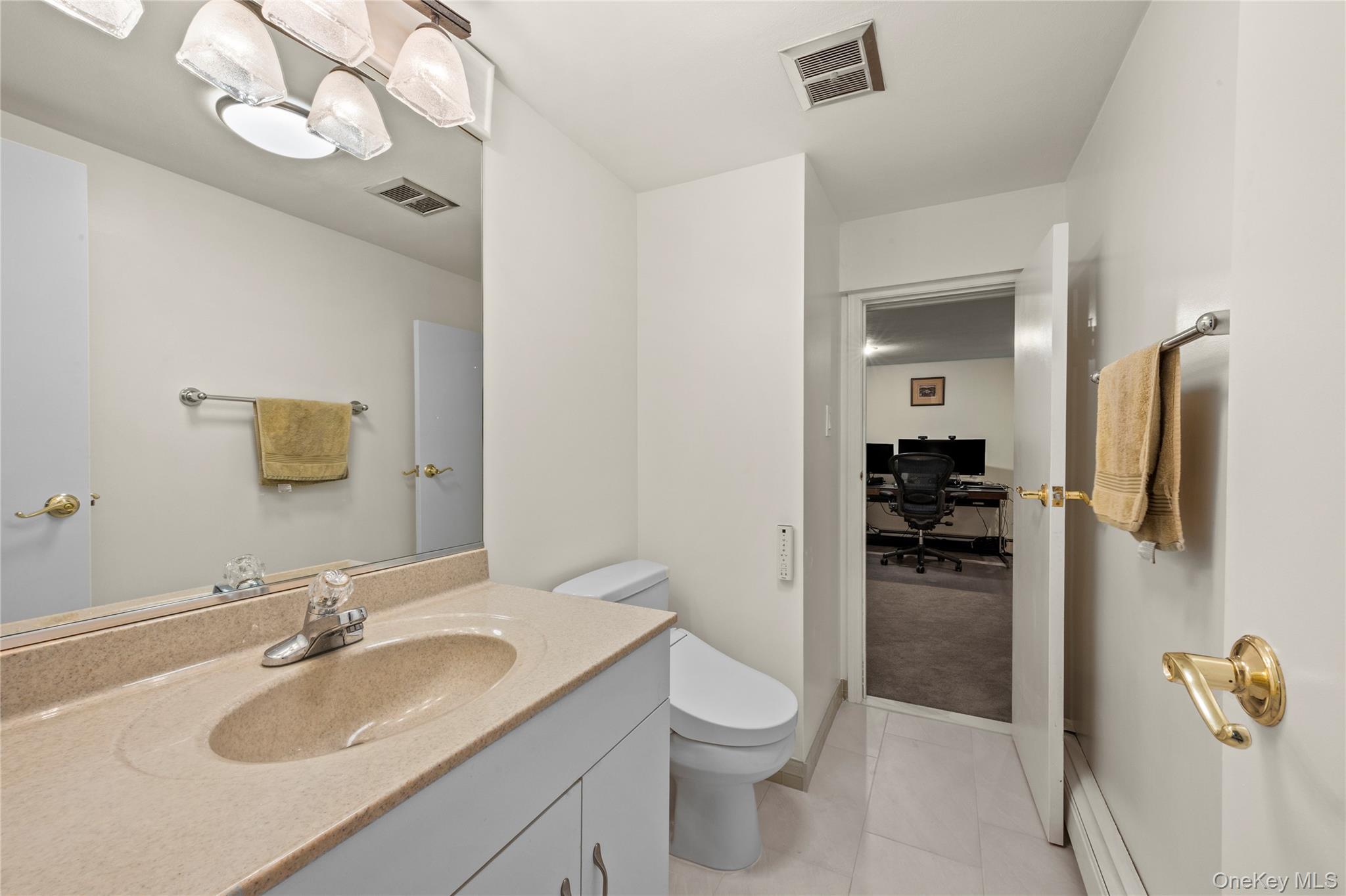 11 Seacliff Lane, Miller Place, NY 11764