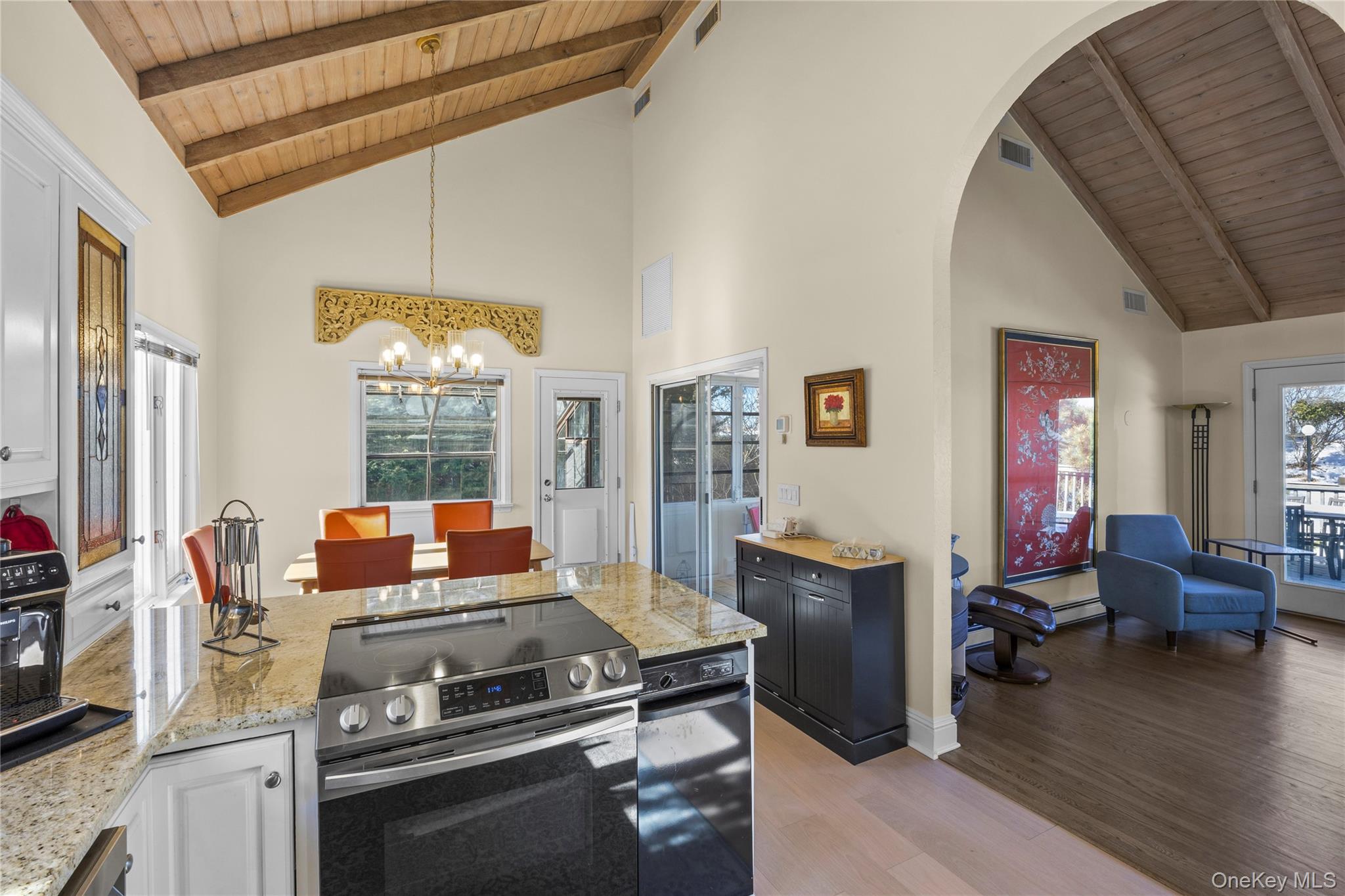 11 Seacliff Lane, Miller Place, NY 11764