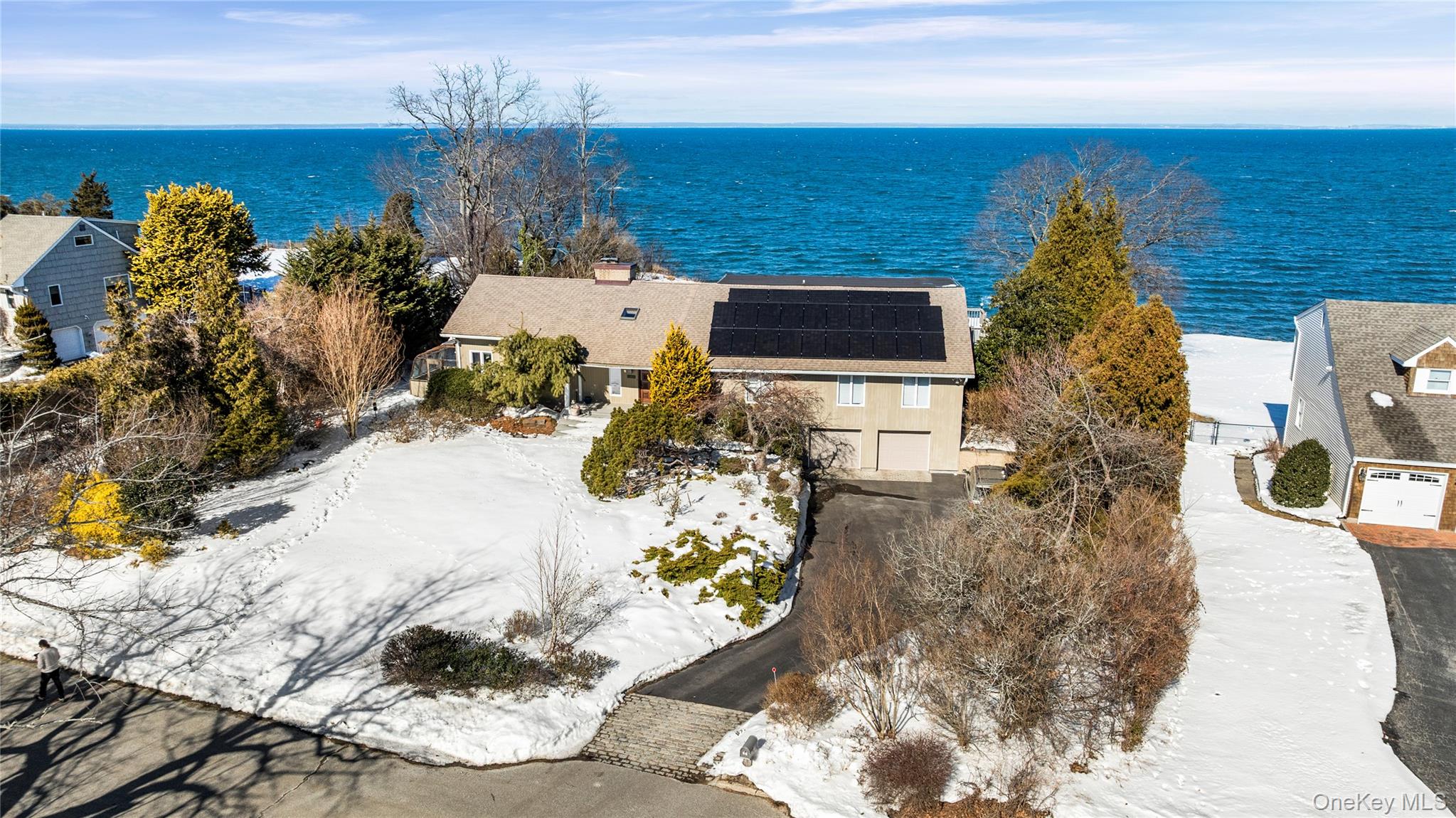 11 Seacliff Lane, Miller Place, NY 11764