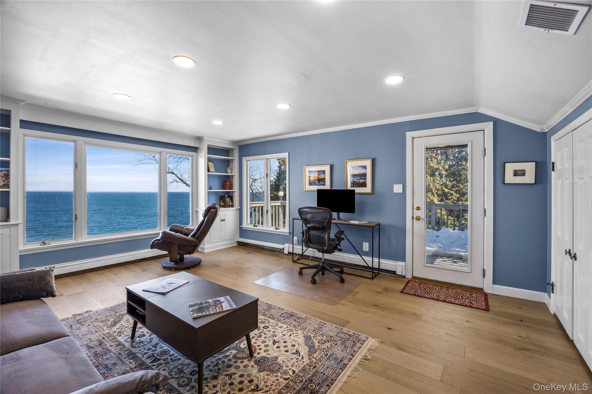 11 Seacliff Lane, Miller Place, NY 11764