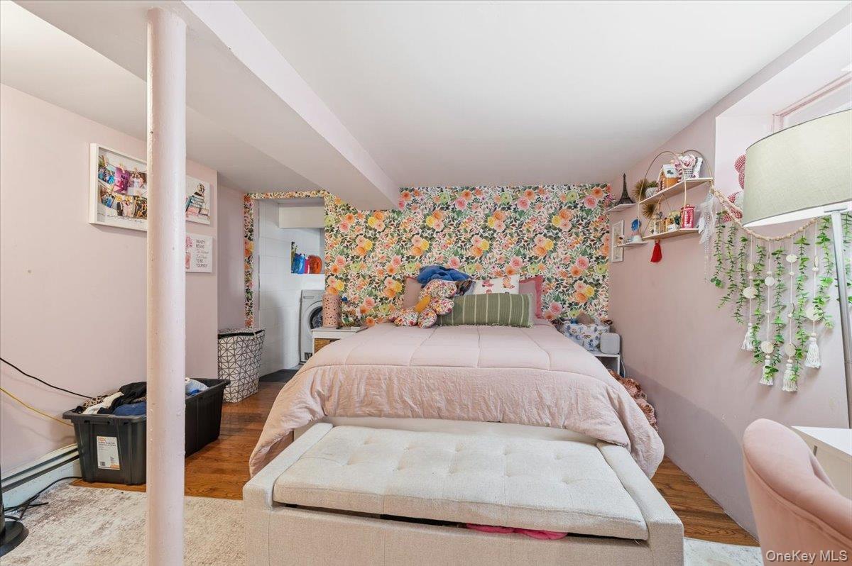 6915 69th Street, Glendale, NY 11385