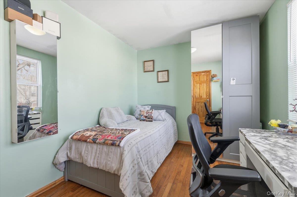 6915 69th Street, Glendale, NY 11385