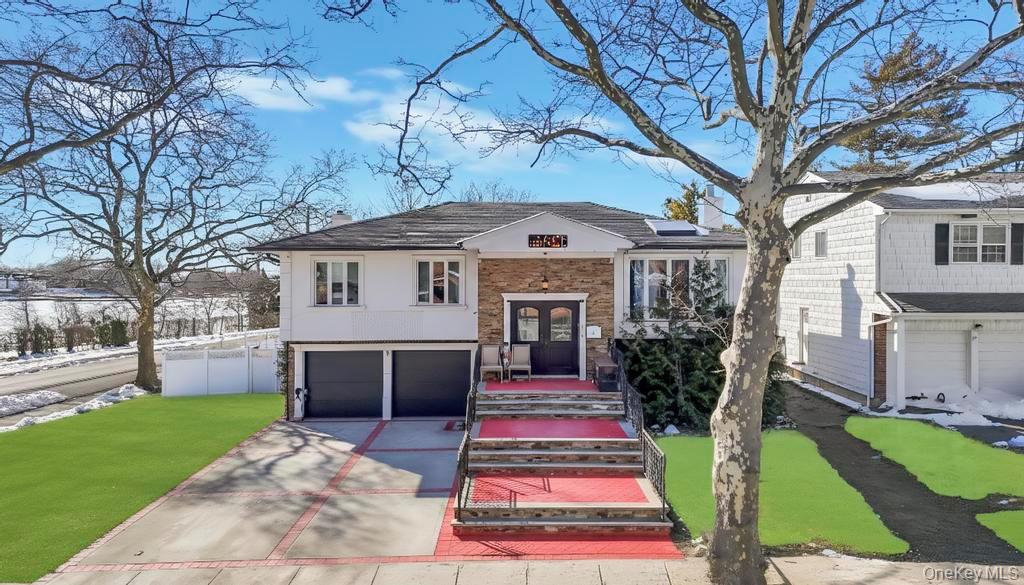 2 Valley Greens Drive, Valley Stream, NY 11581