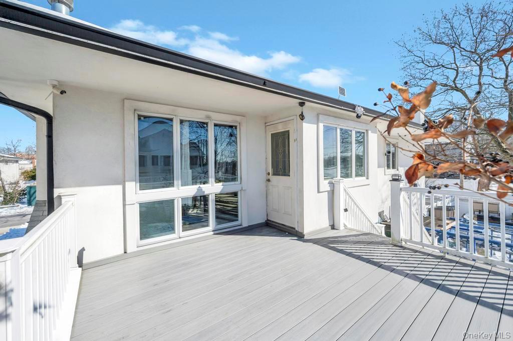 2 Valley Greens Drive, Valley Stream, NY 11581