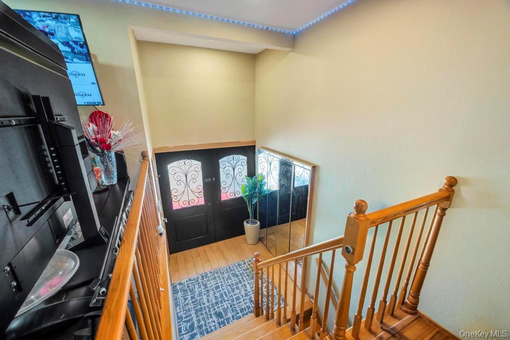 2 Valley Greens Drive, Valley Stream, NY 11581