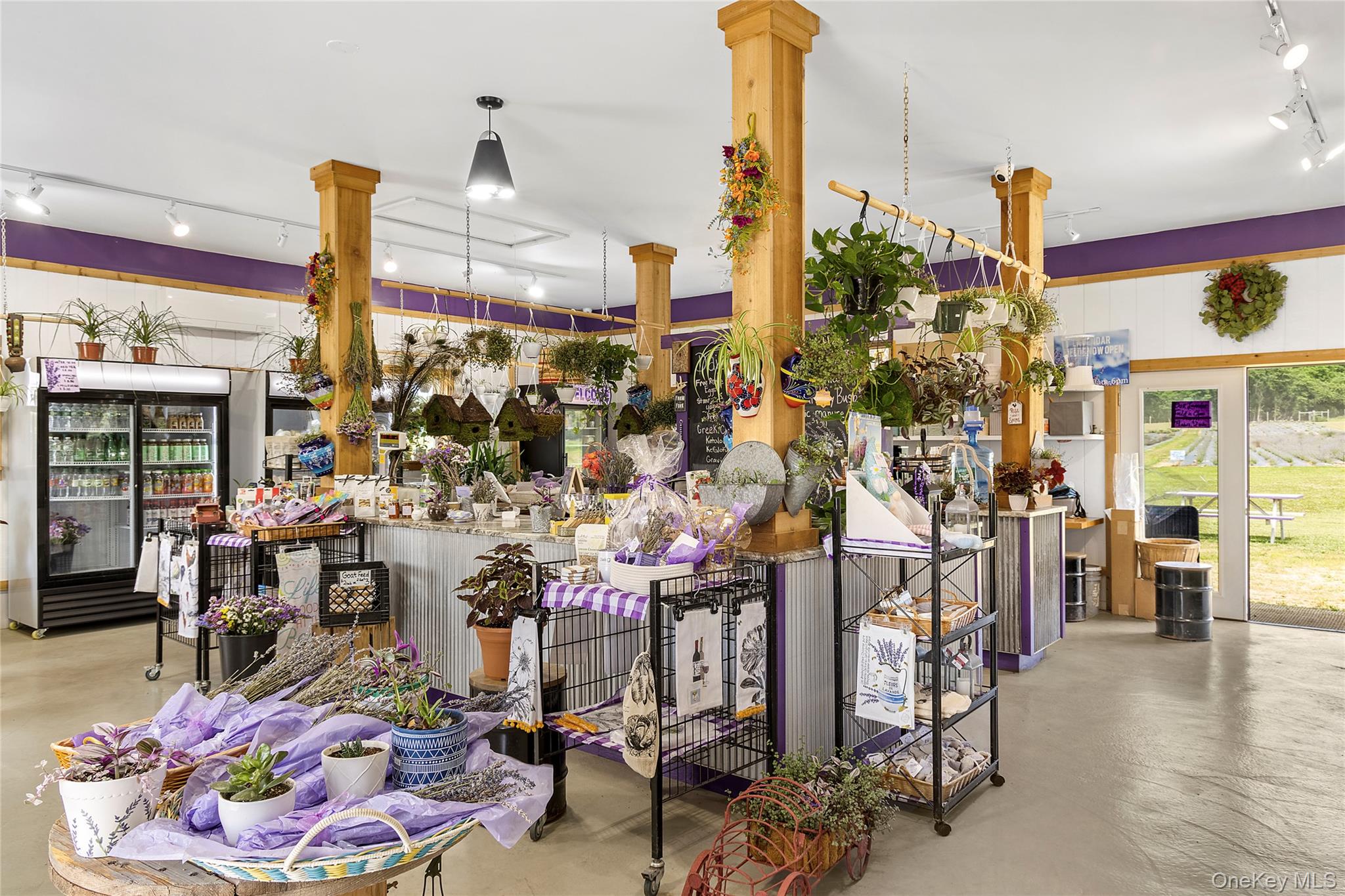 2551 & 3360 Sound Ave, Riverhead, NY 11901