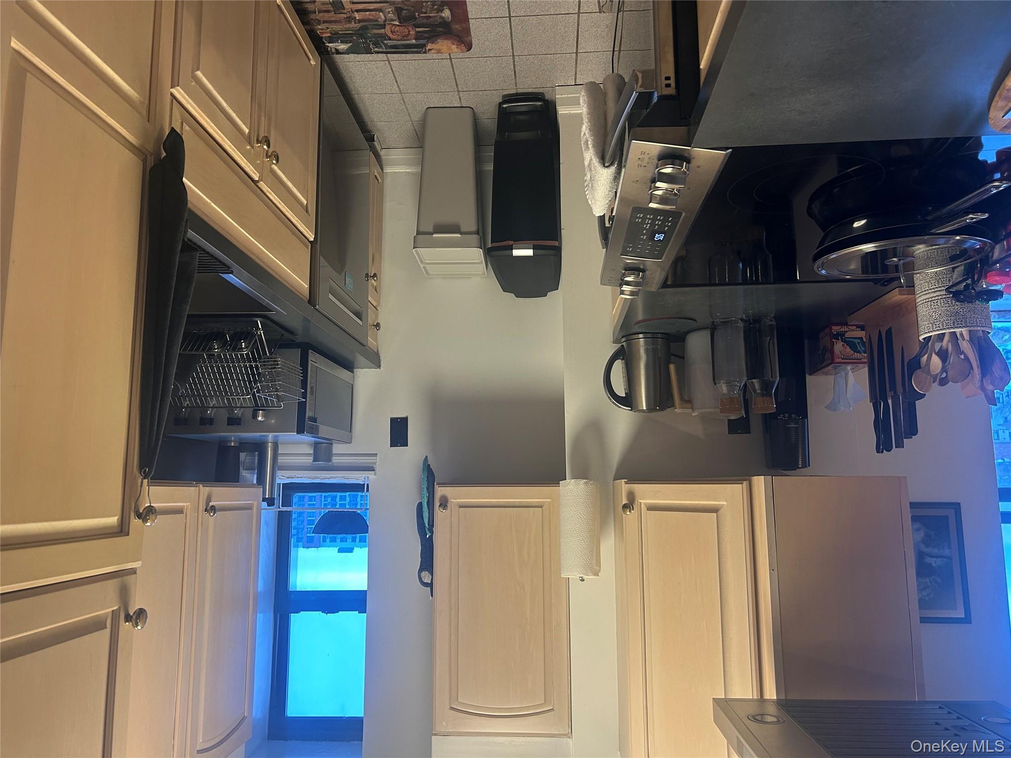 25 W Broadway # 503, Long Beach, NY 11561