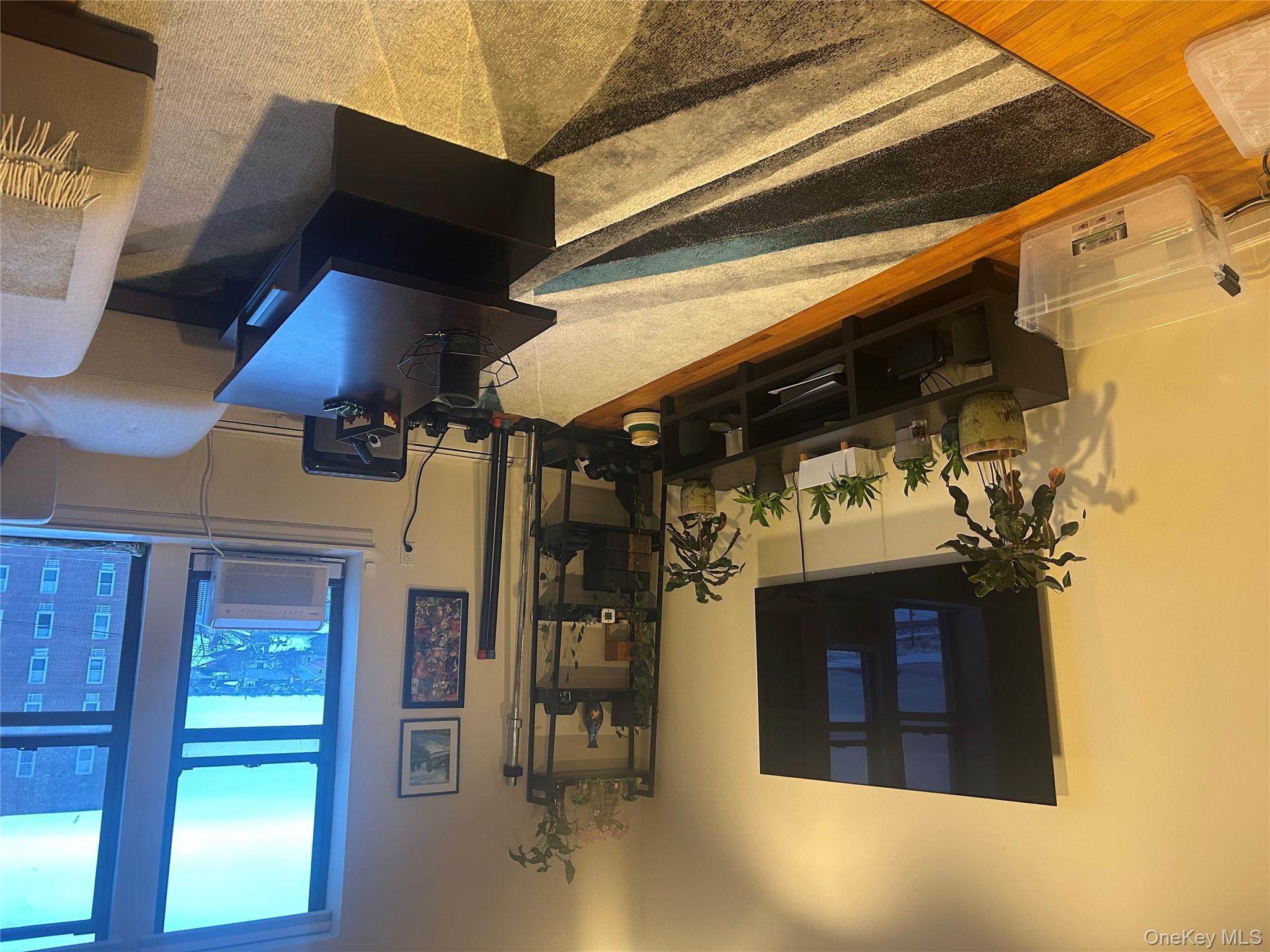 25 W Broadway # 503, Long Beach, NY 11561