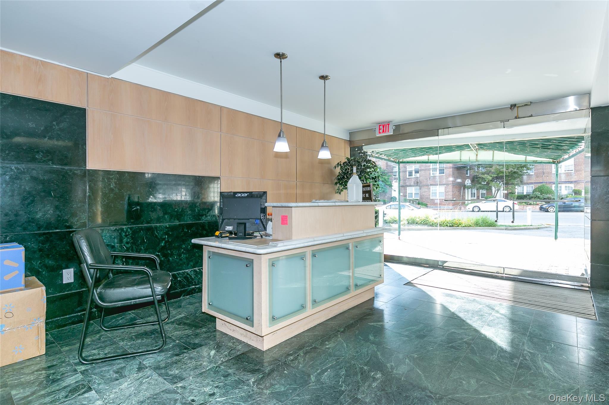 88 Cuttermill Road # 418, Great Neck, NY 11021