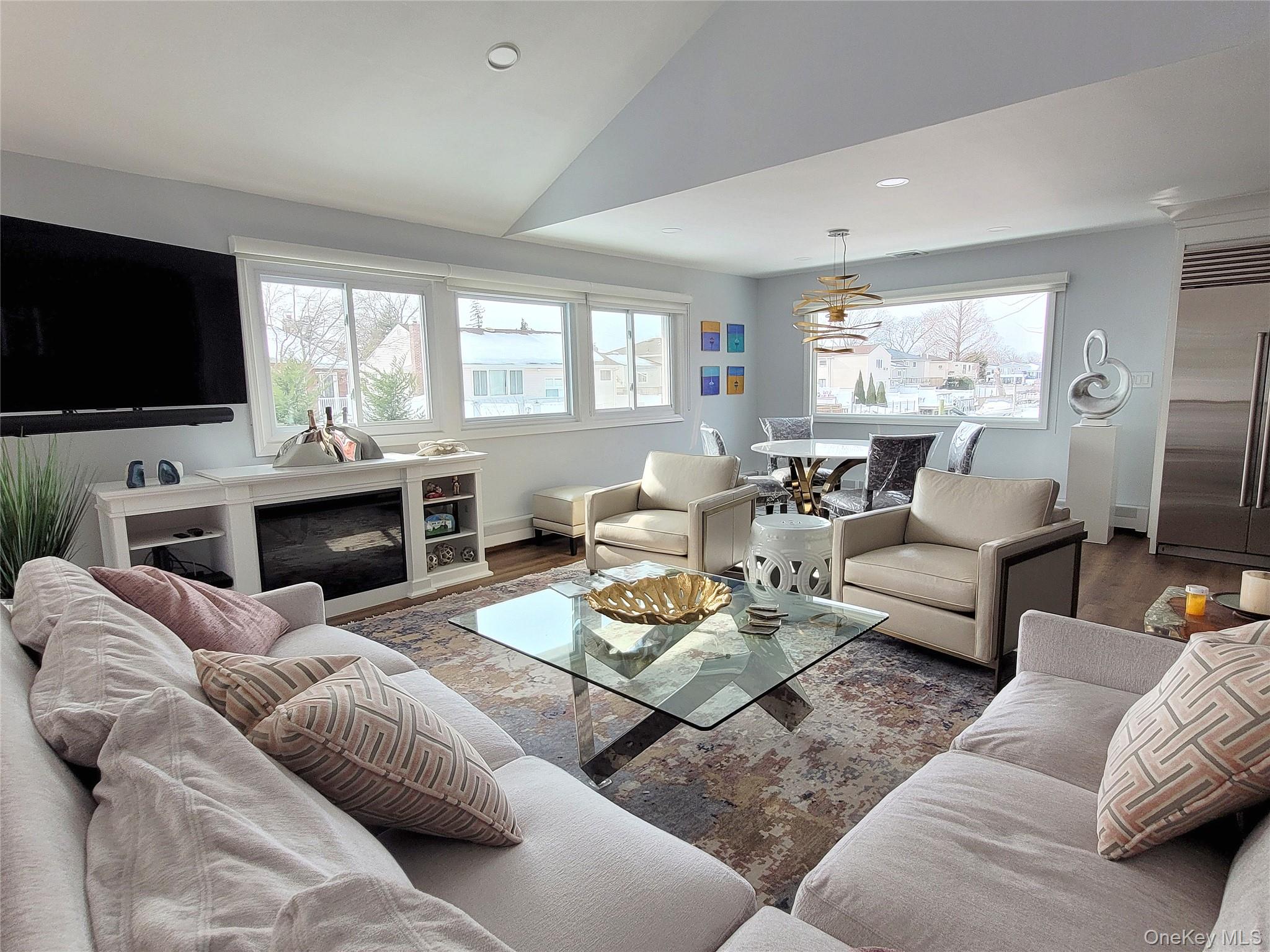 702 Fishermans Road, Baldwin, NY 11510