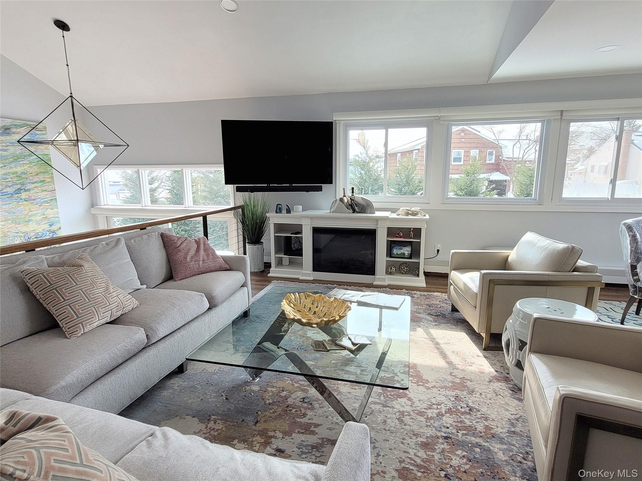 702 Fishermans Road, Baldwin, NY 11510