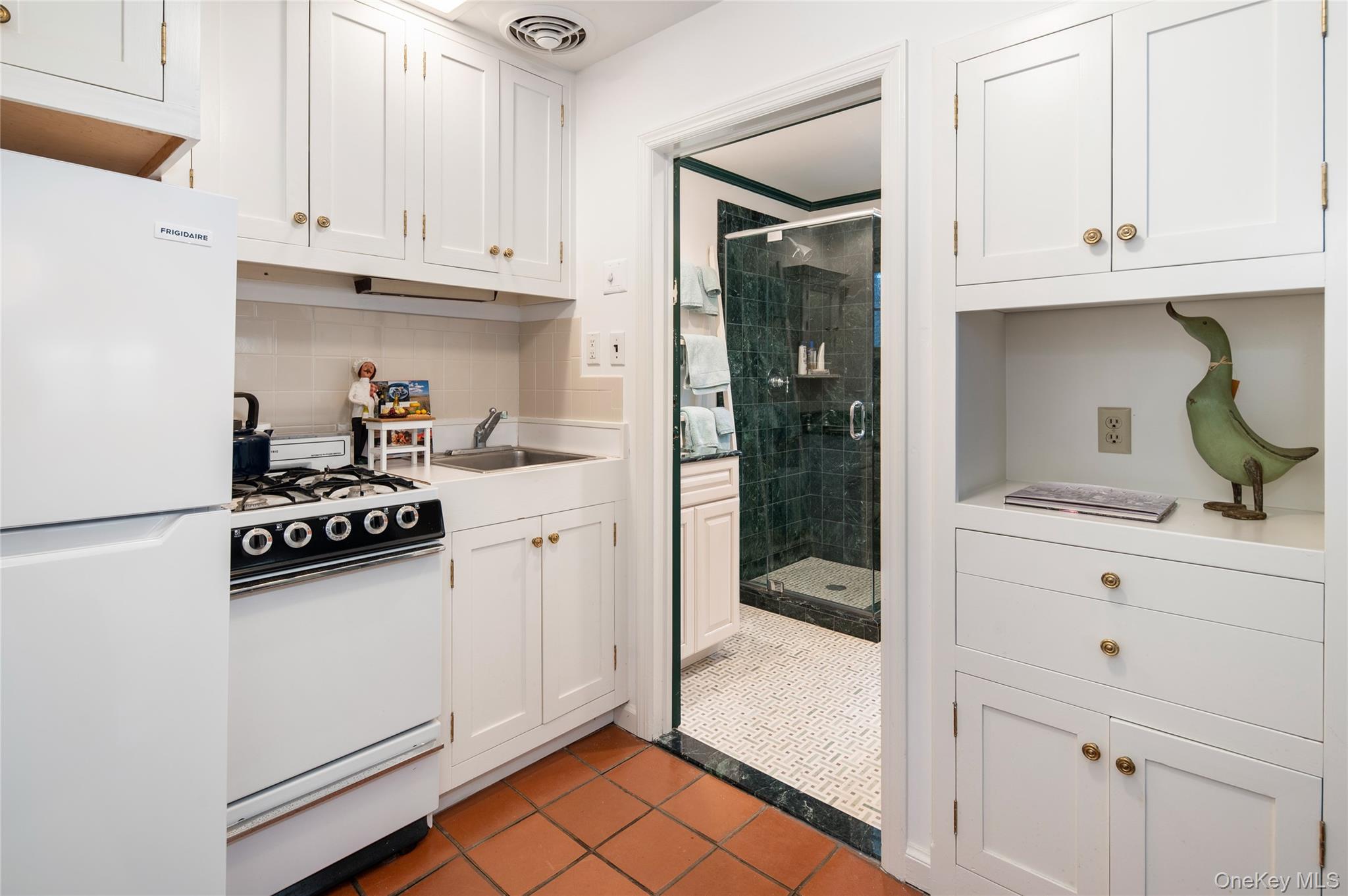 20 Mead Street, Waccabuc, NY 10597