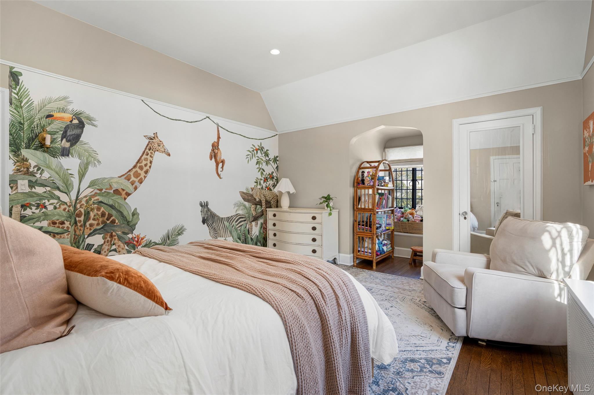 103 Aviemore Drive, New Rochelle, NY 10804