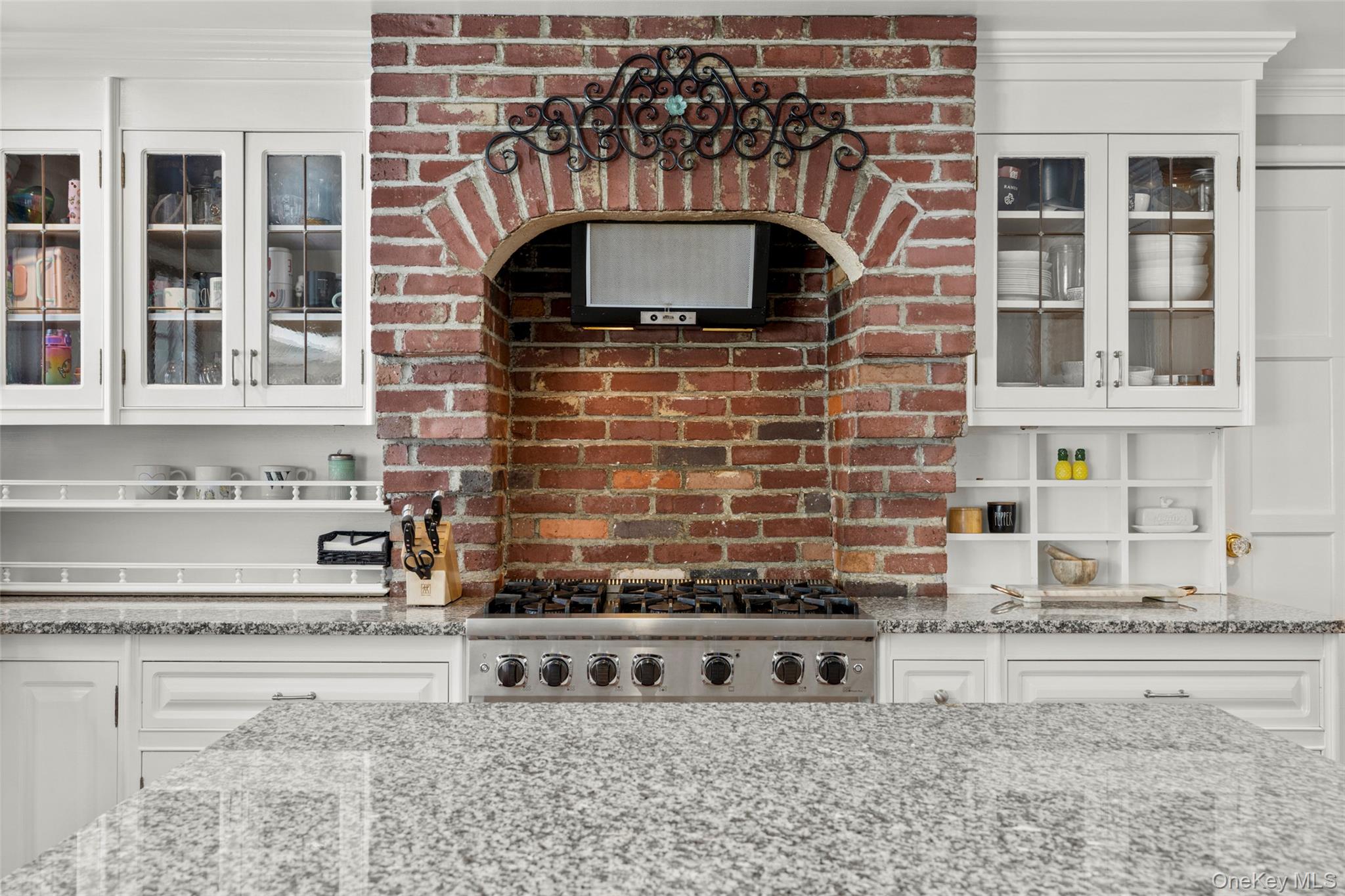 103 Aviemore Drive, New Rochelle, NY 10804