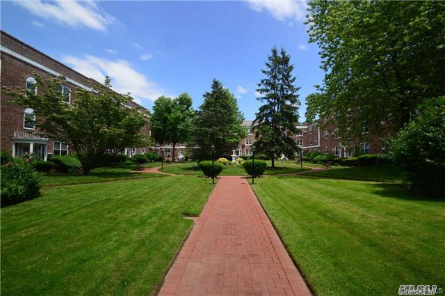 221 Middle Neck Road # G5, Great Neck, NY 11021