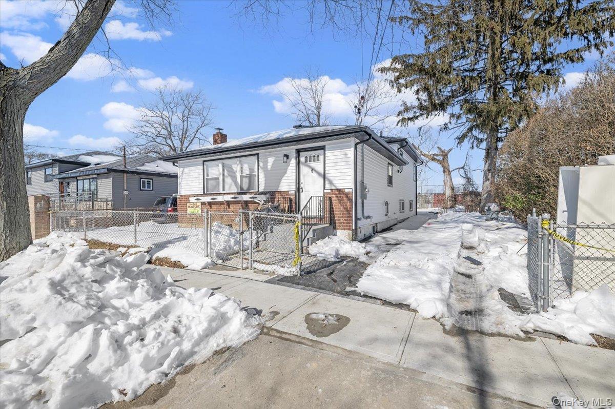 23 Peters Avenue, Hempstead, NY 11550