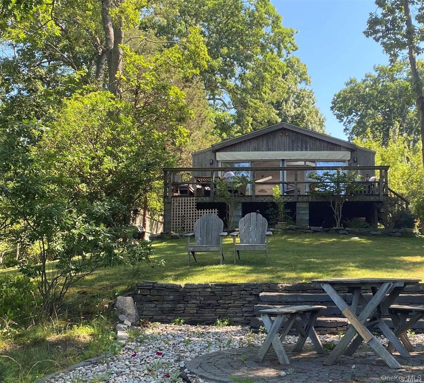 1500 Trumans Path, East Marion, NY 11939