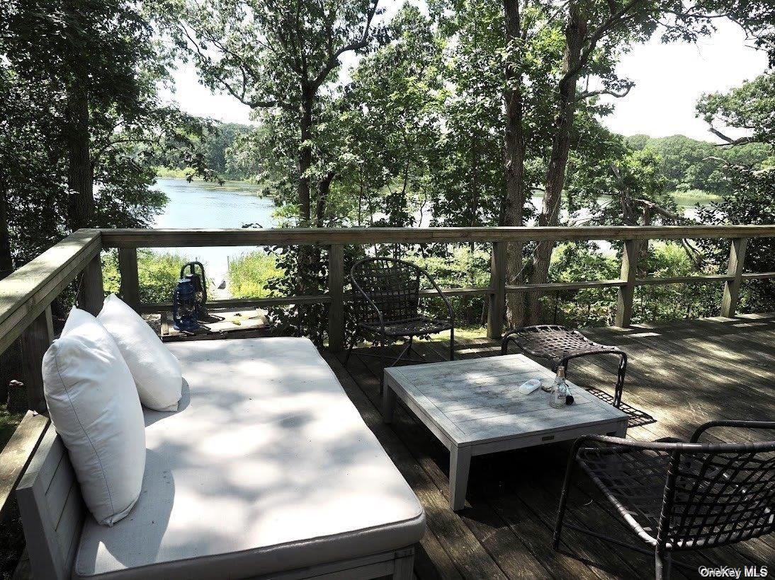 1500 Trumans Path, East Marion, NY 11939